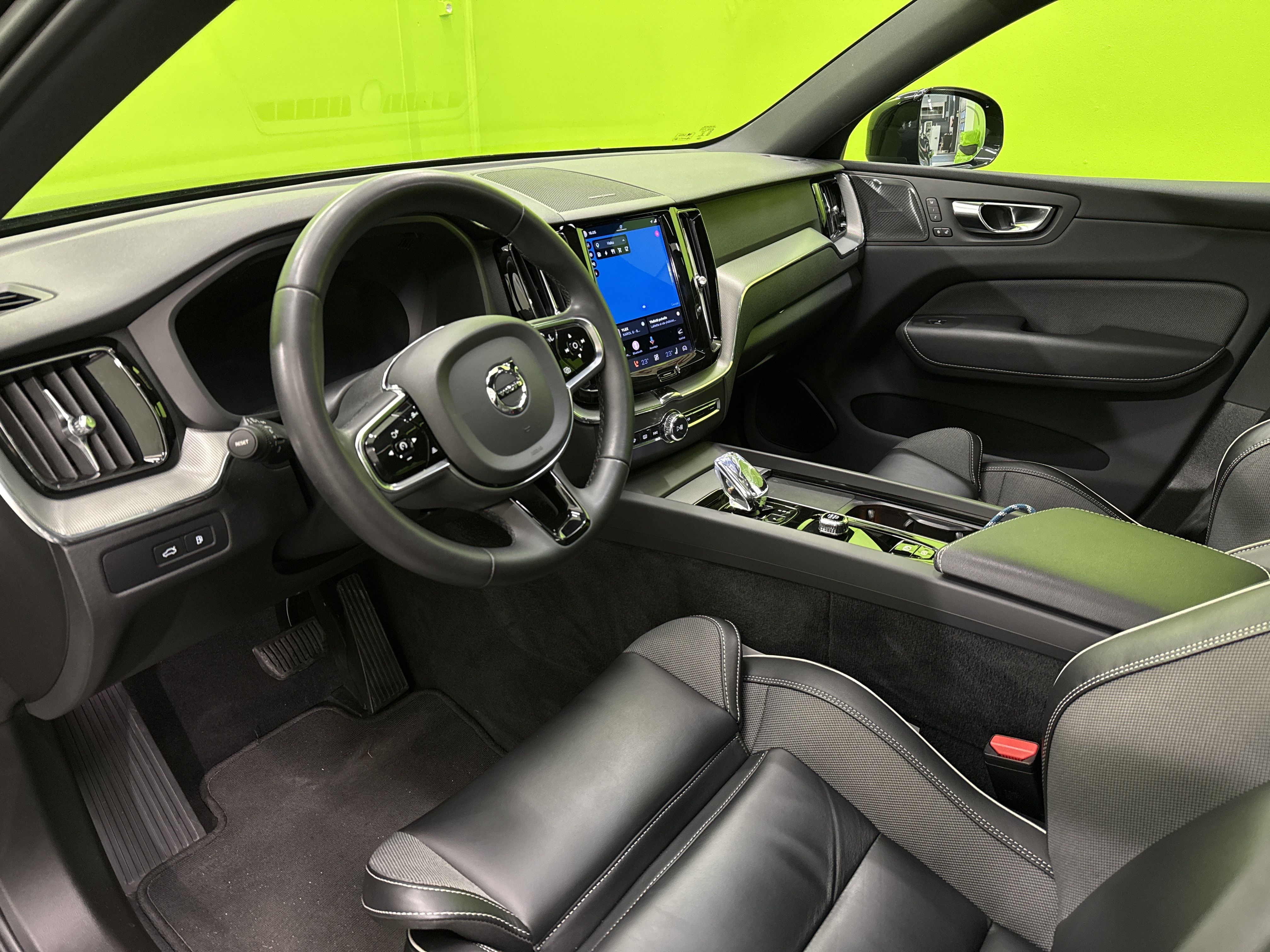 Volvo XC60 2023, bild 7/25