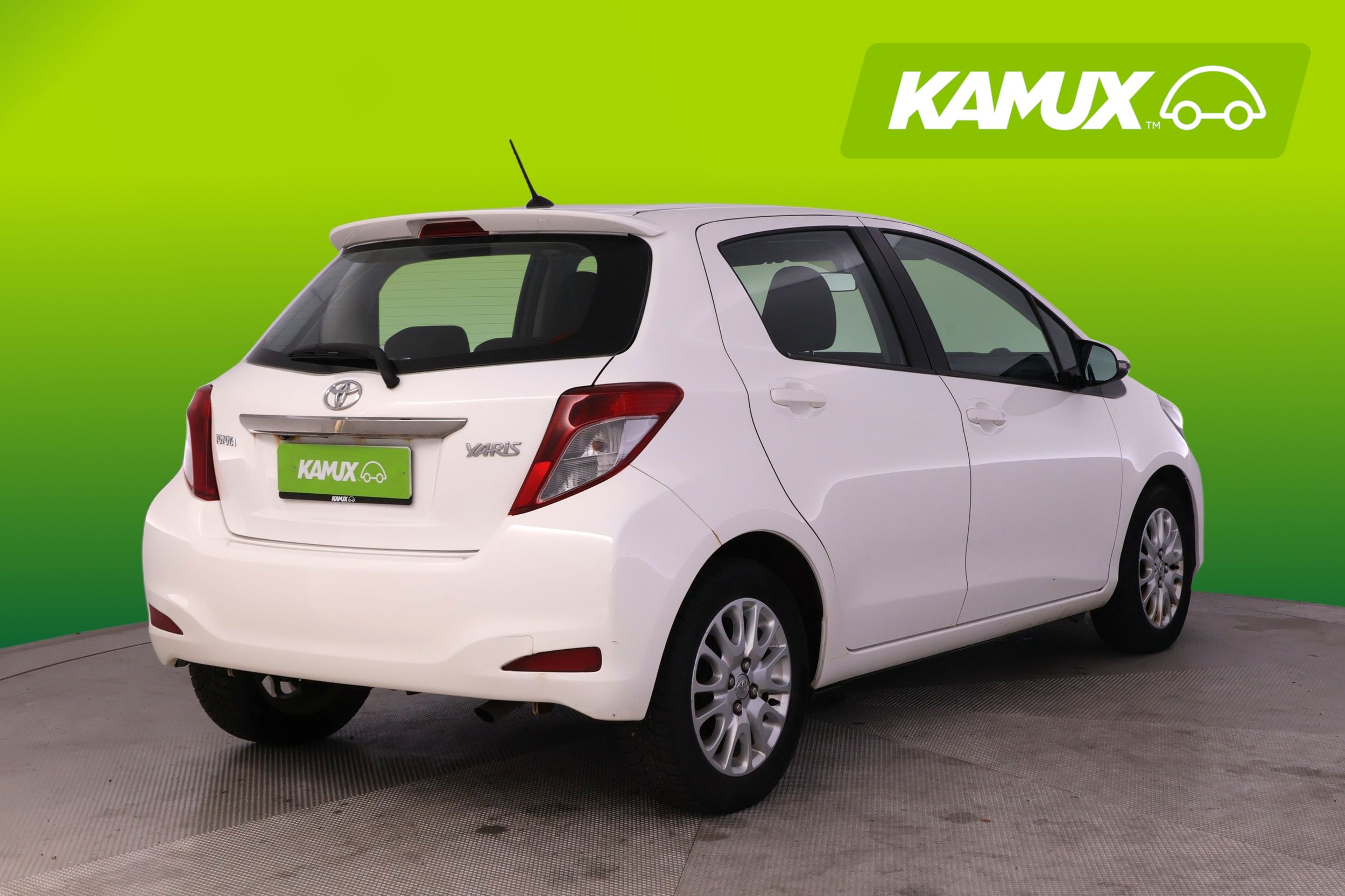 Toyota Yaris 1,33 Dual VVT-i Style 5ov 2012, bild 3/21