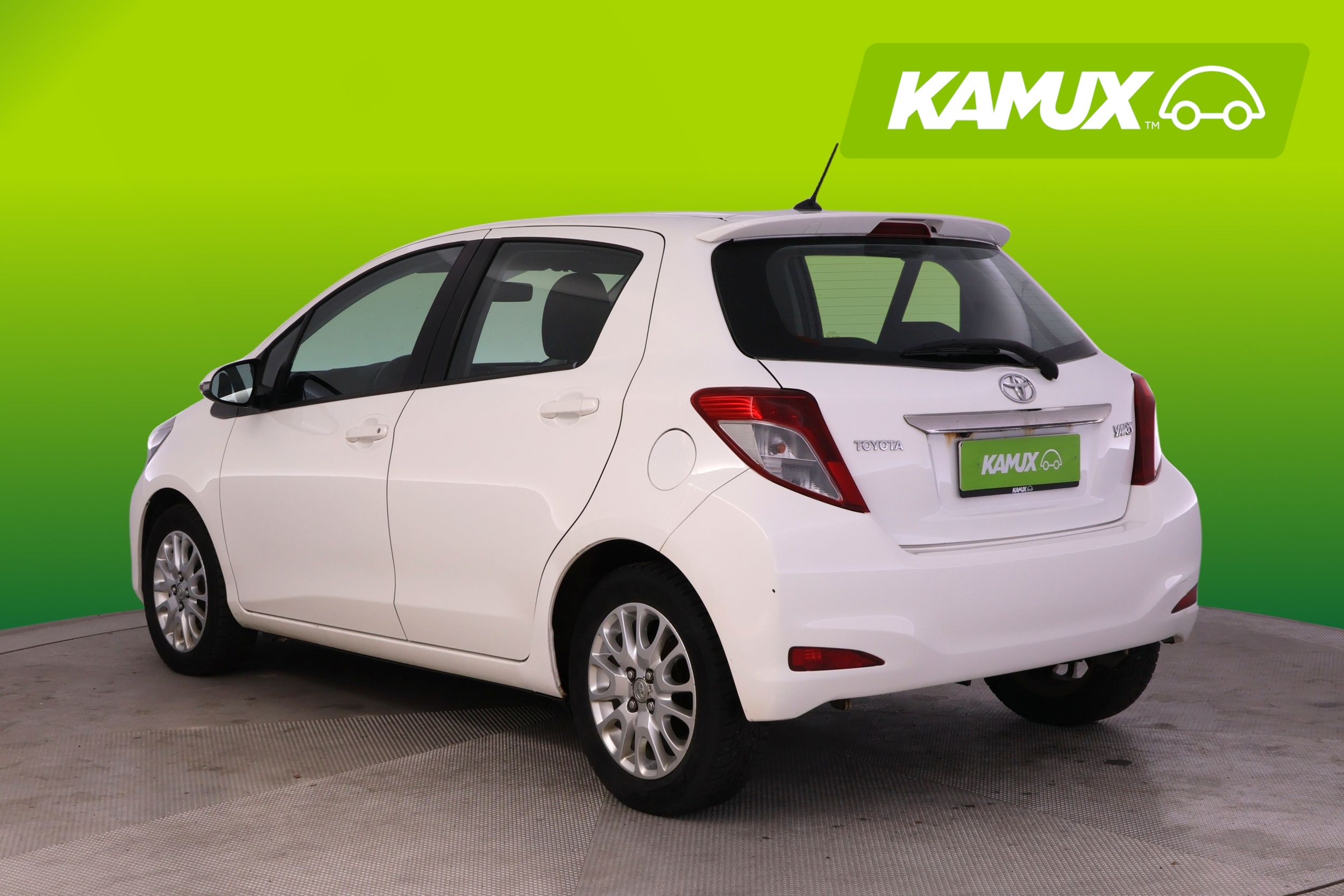 Toyota Yaris 1,33 Dual VVT-i Style 5ov 2012, bild 4/21