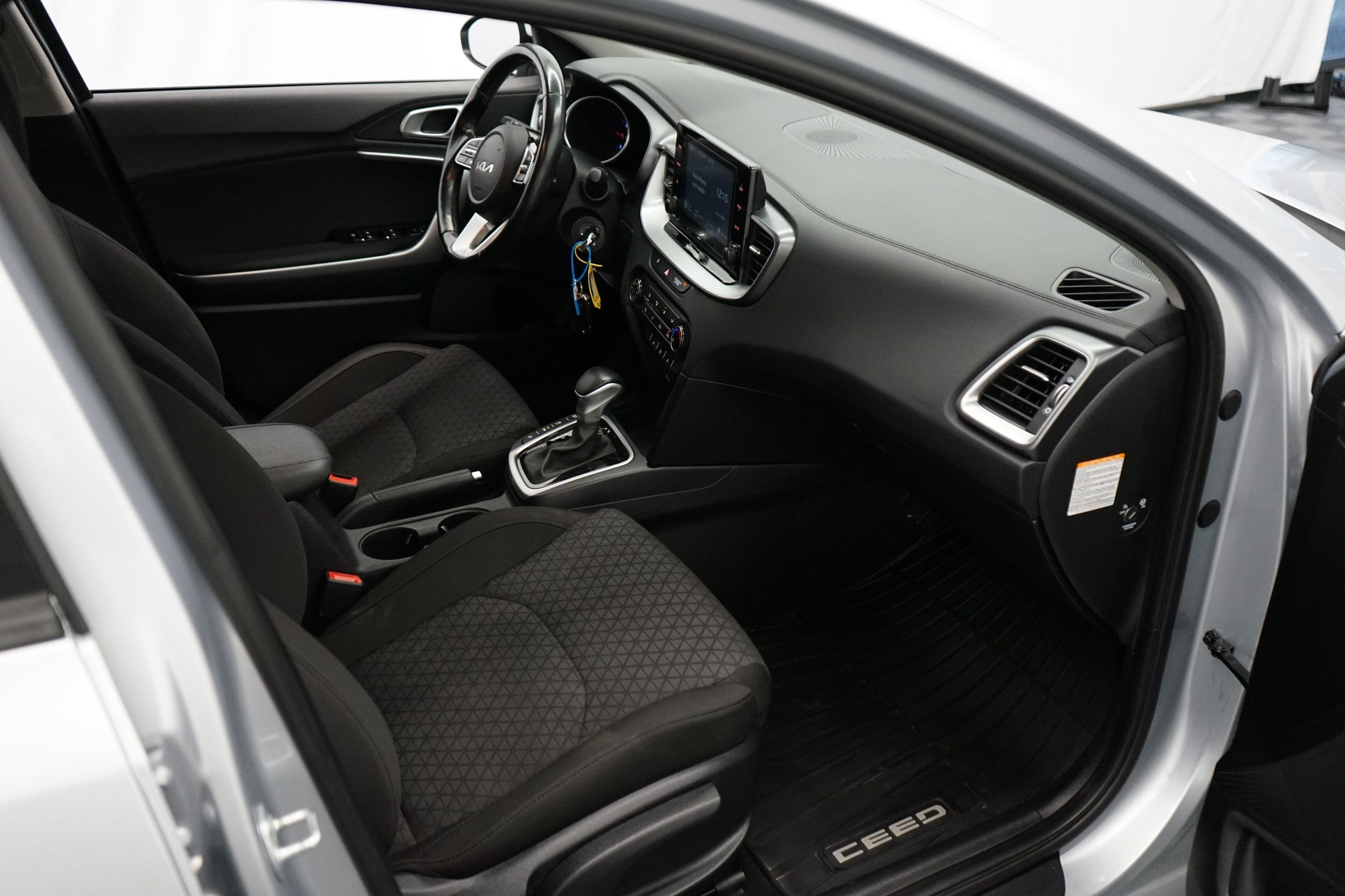 Kia Ceed 2023, bild 7/22