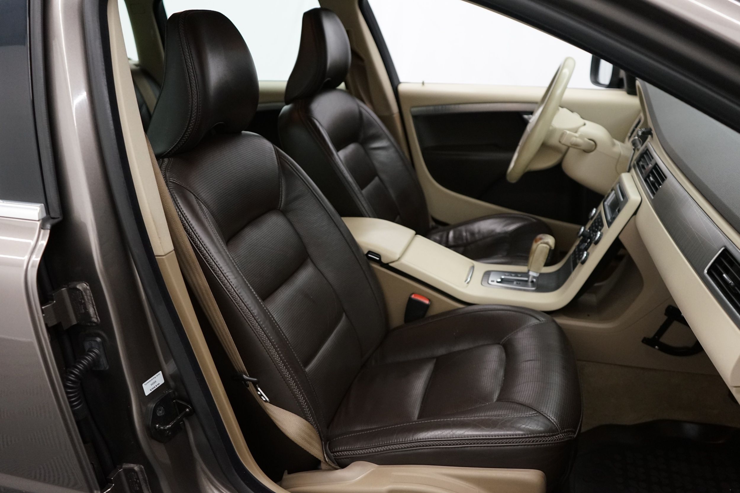 Volvo XC70 3,2 AWD Summum aut 2007, bild 6/18
