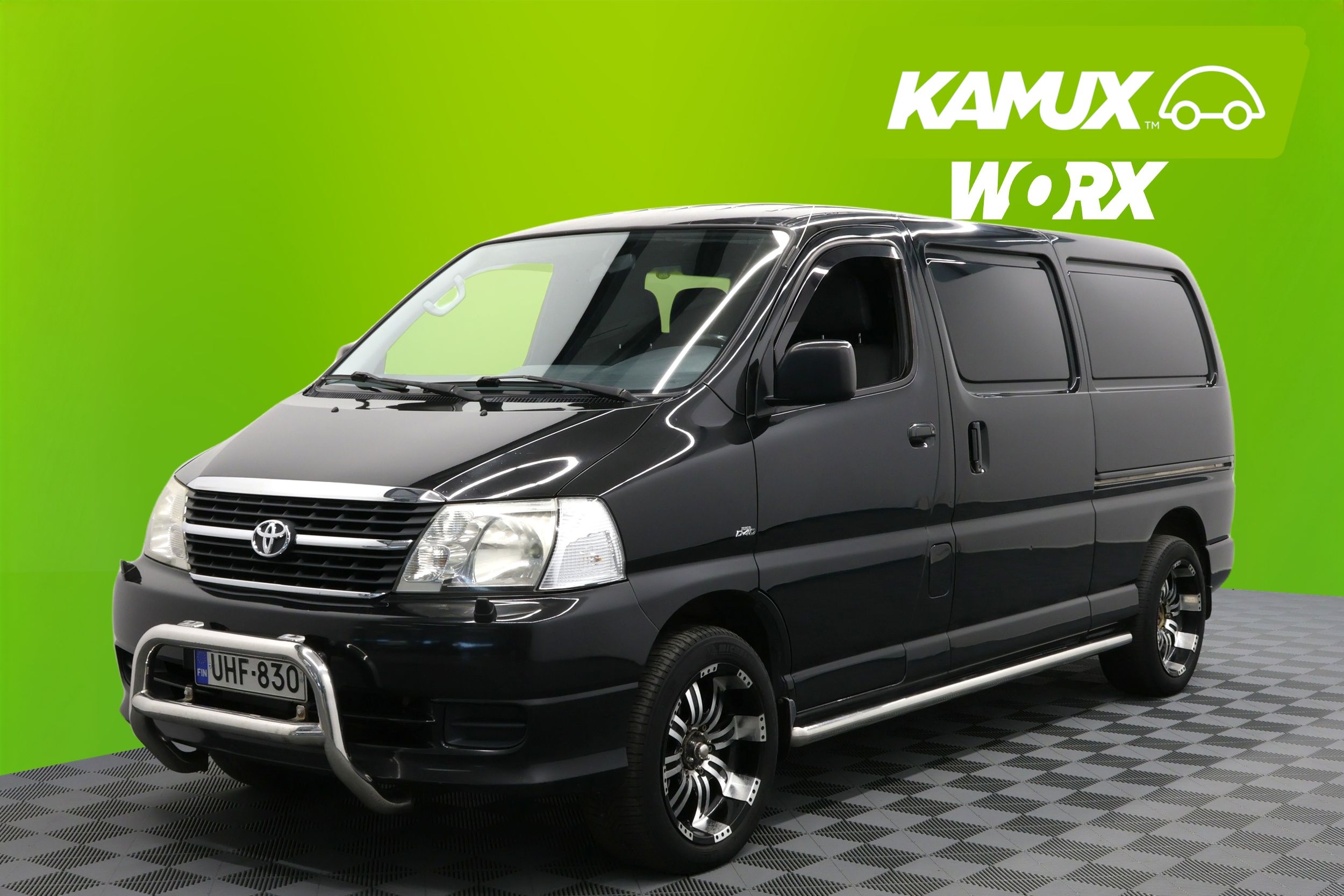 Toyota Hiace 2,5 D-4D 117 5ov 4WD pitkä 2010, bild 4/18