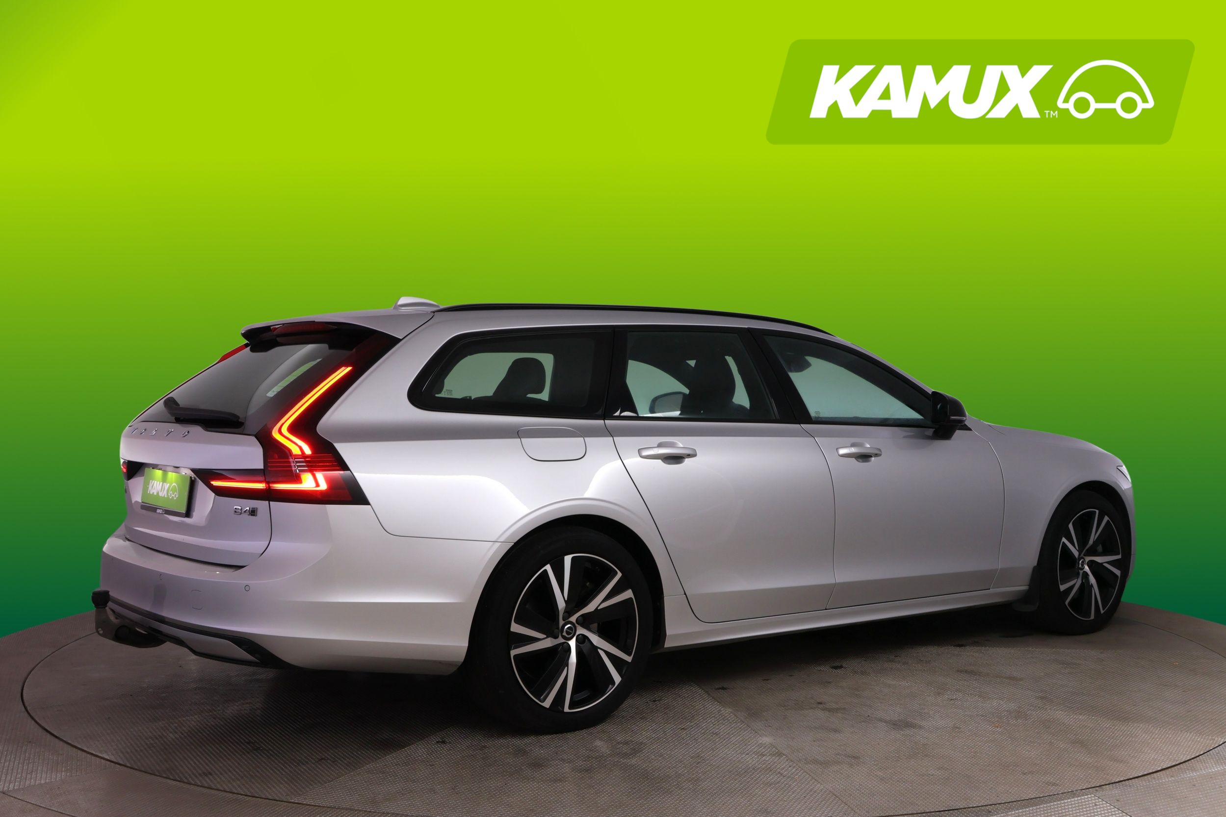 Volvo V90 B4 AWD D-MHEV R-Design aut 2022, bild 2/30