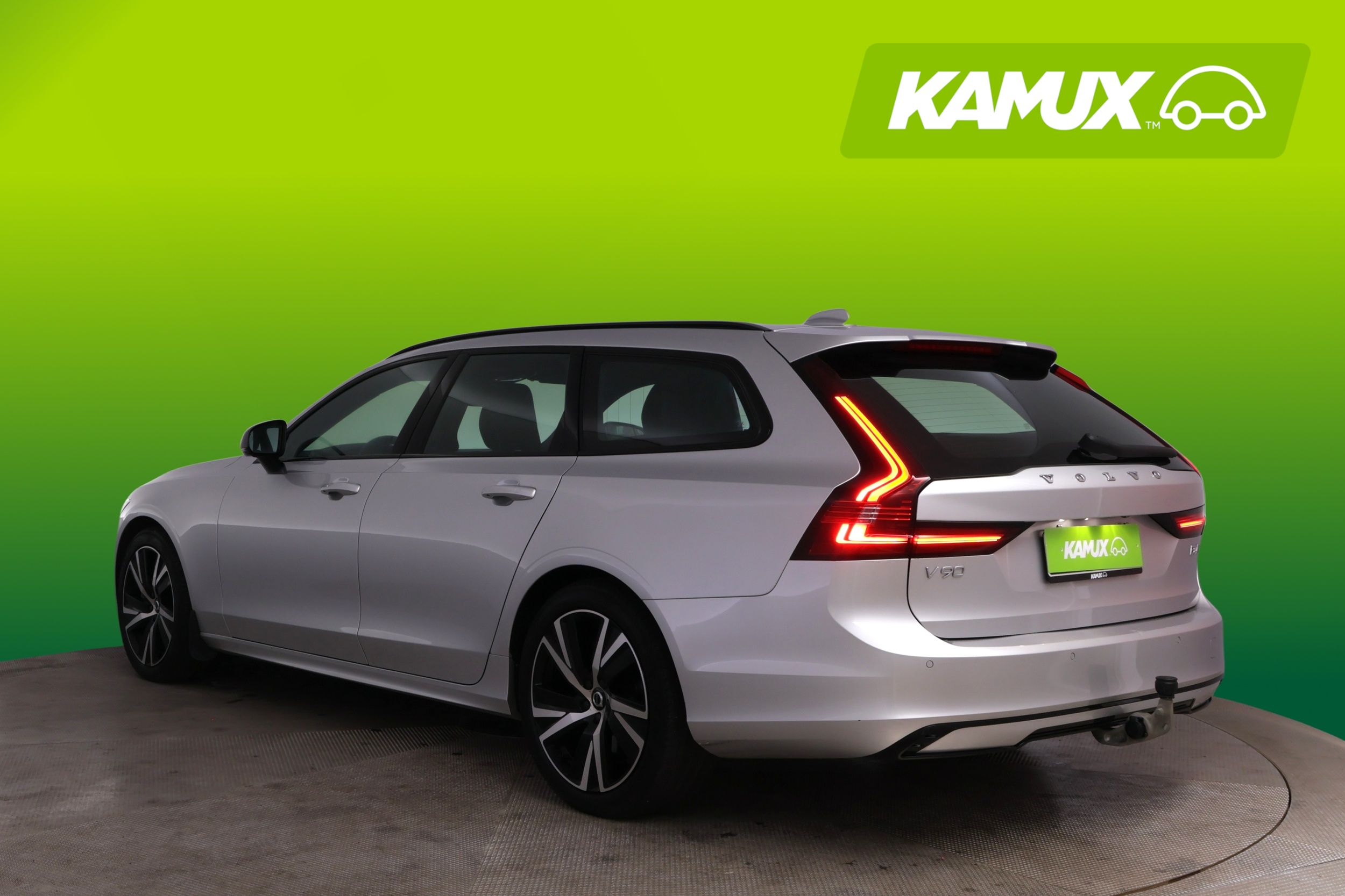 Volvo V90 B4 AWD D-MHEV R-Design aut 2022, bild 4/30