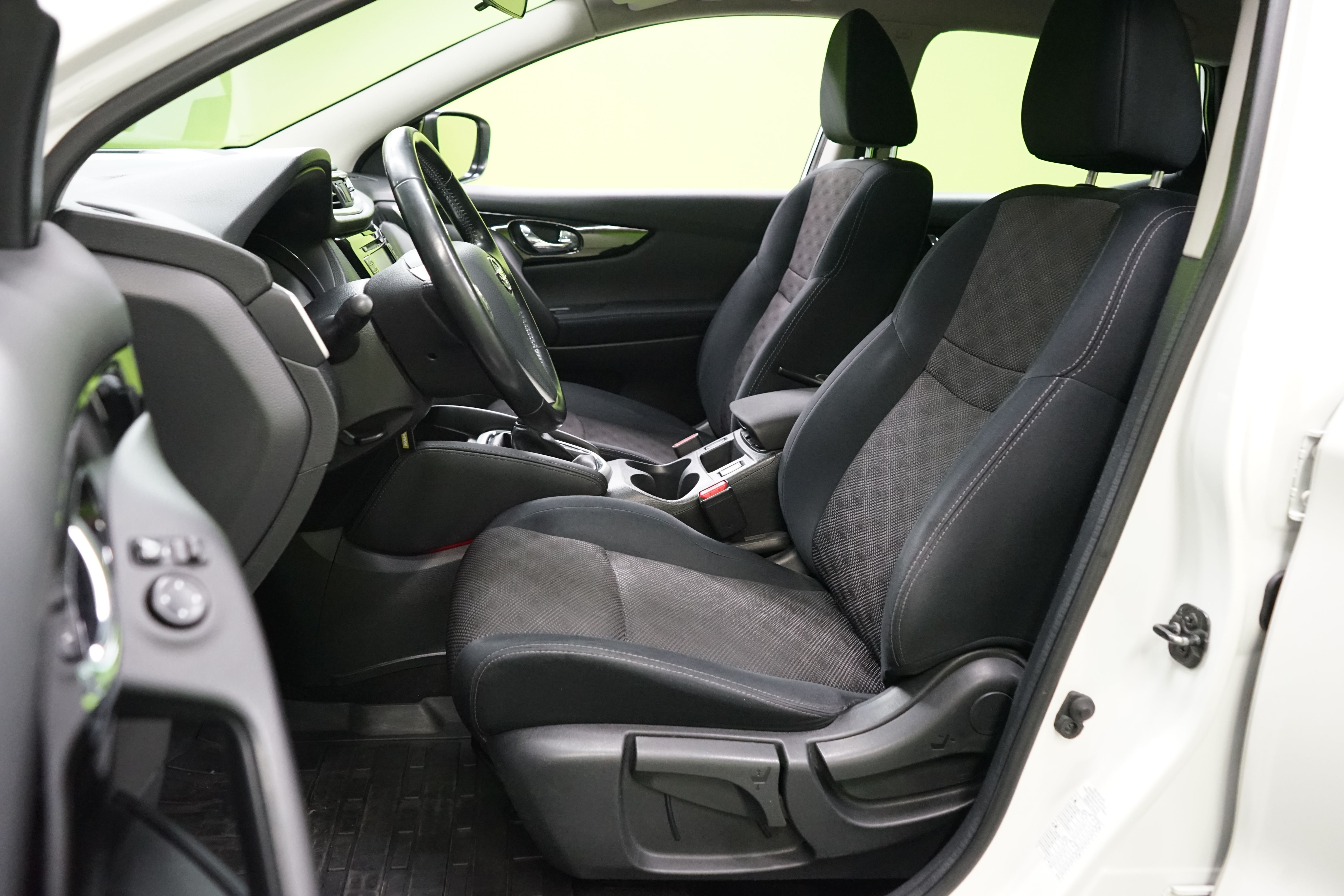Nissan Qashqai 2015, bild 6/22