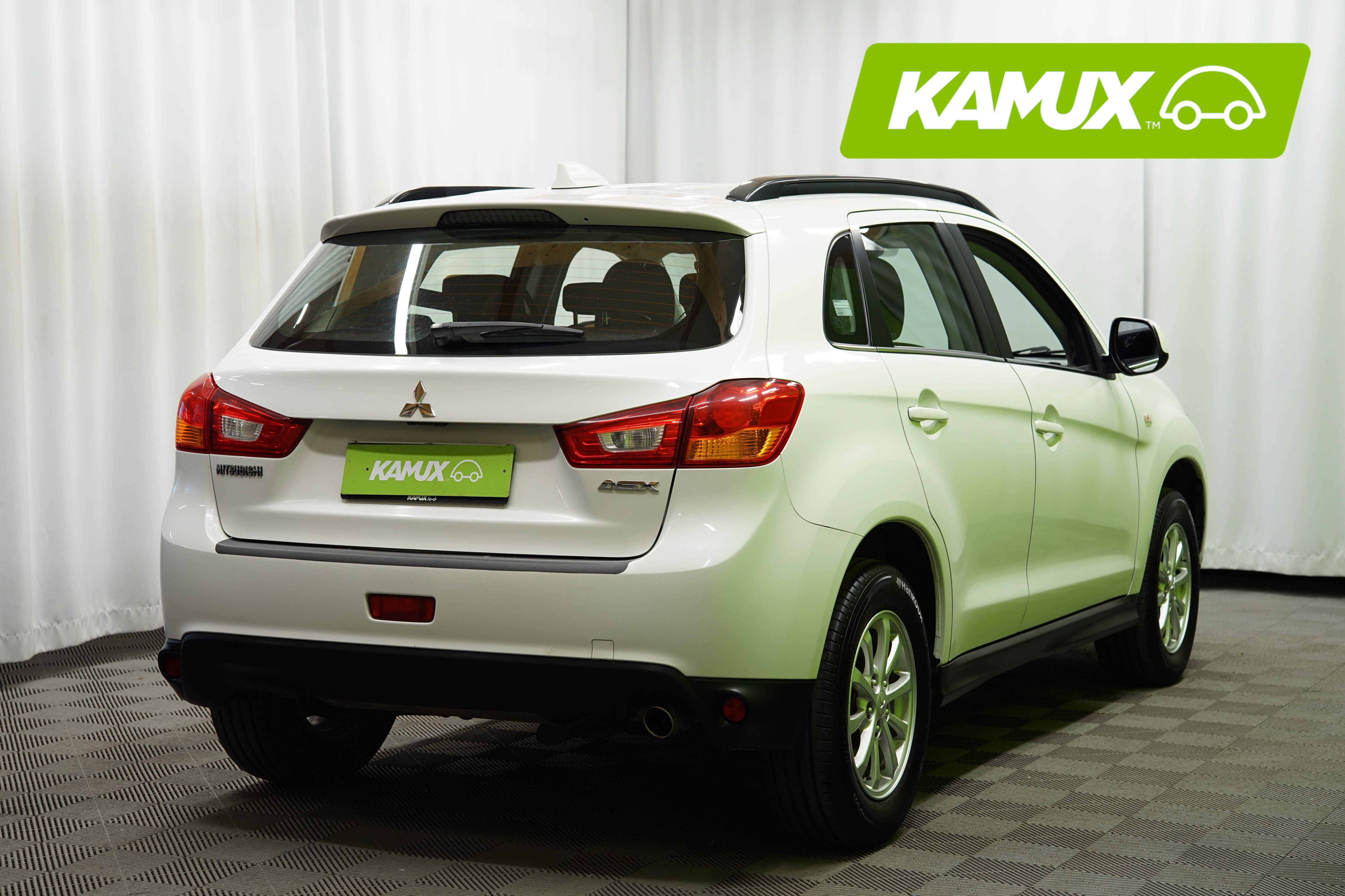 Mitsubishi ASX 1,6 MIVEC Invite 5MT 2017, bild 3/16