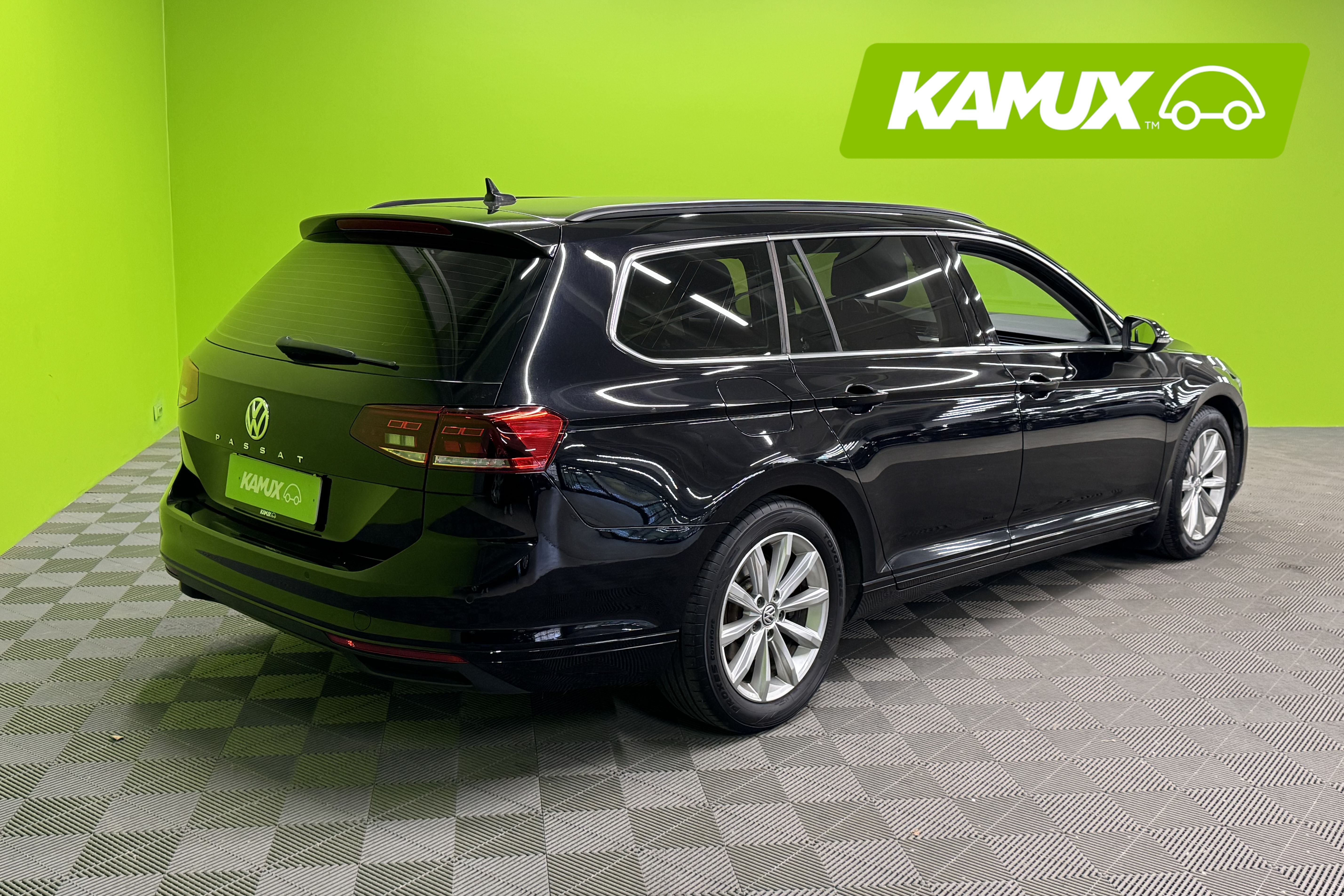 Volkswagen Passat 2020, bild 3/24