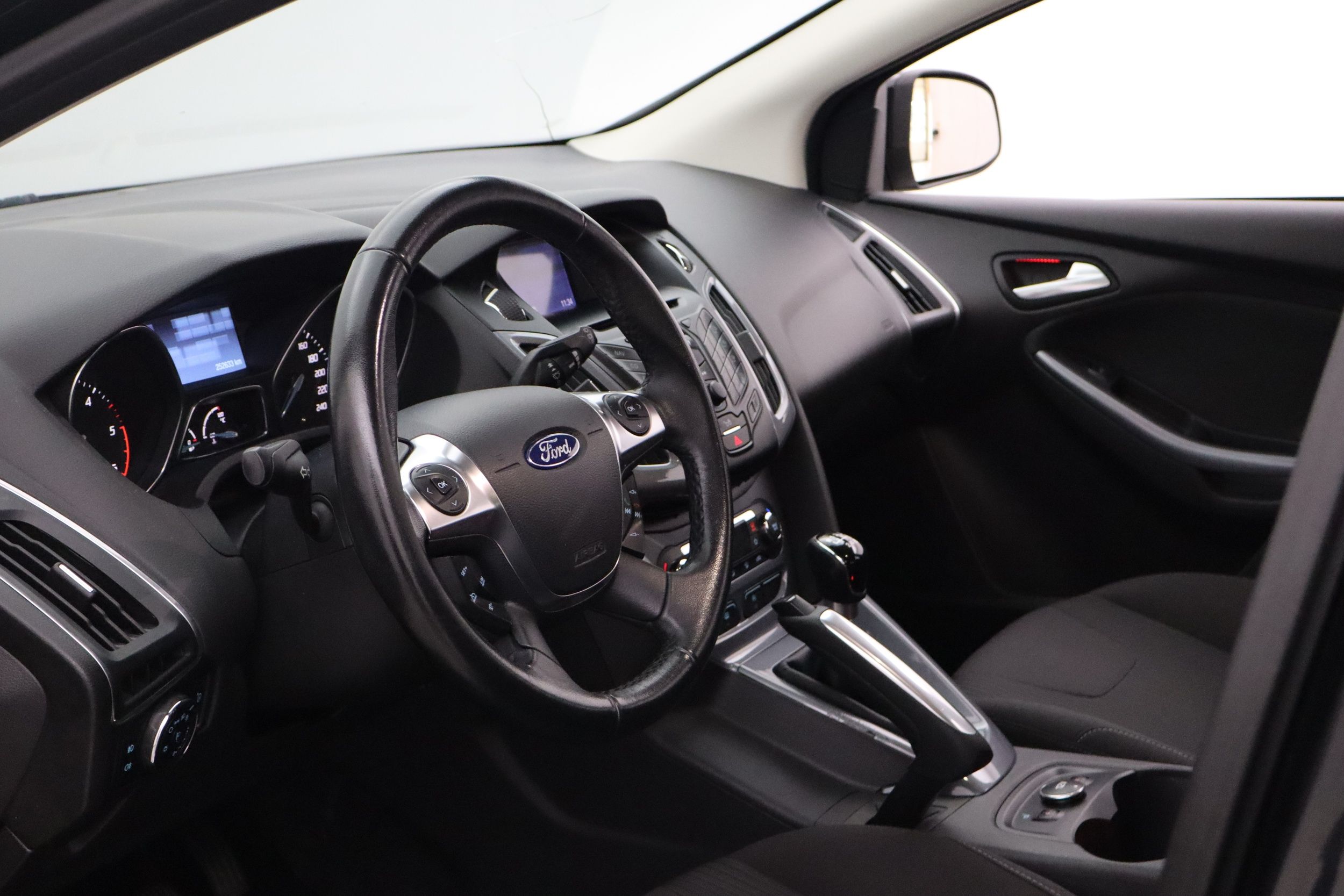 Ford Focus 2012, bild 7/28