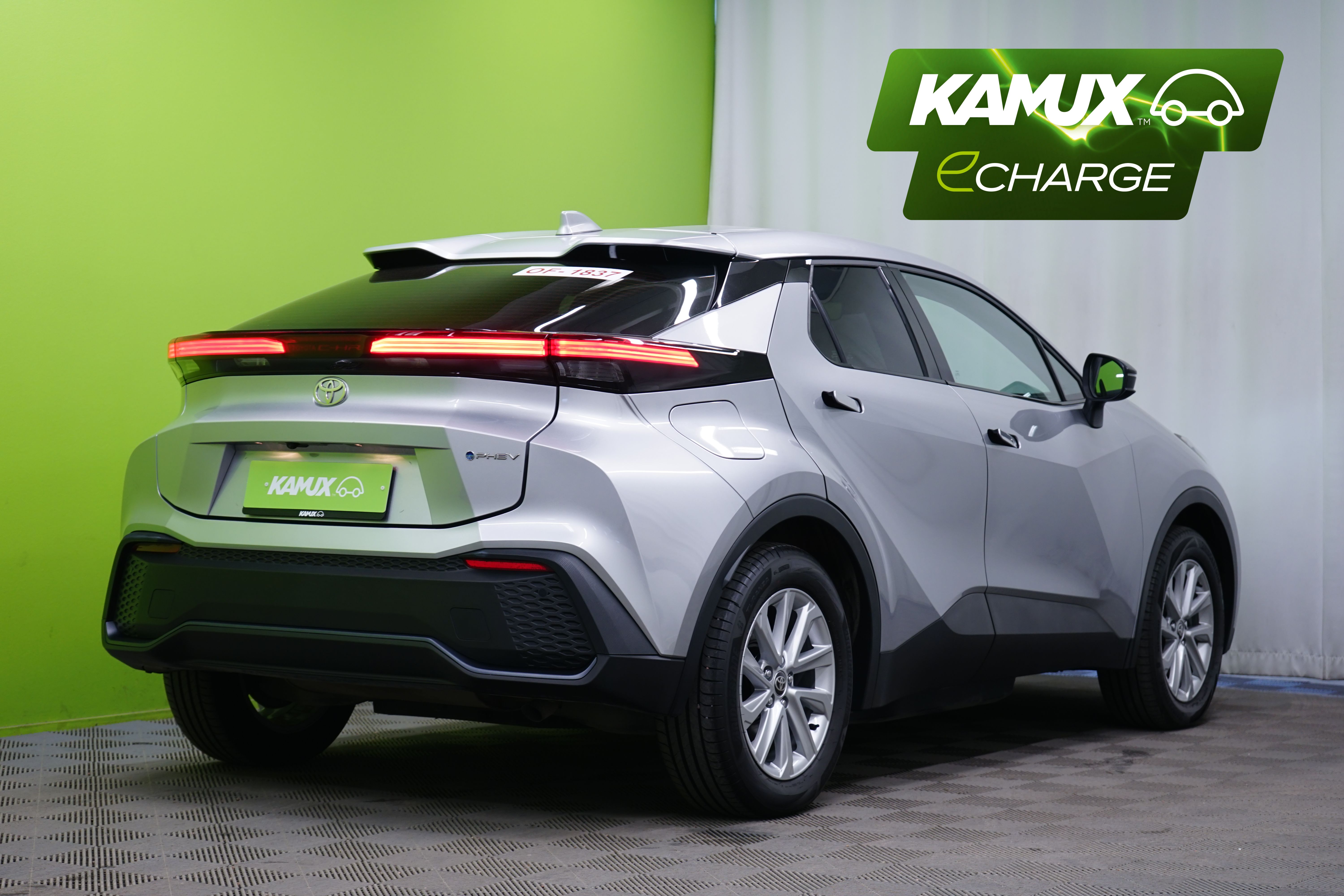Toyota C-HR 2,0 Plug-in Hybrid Intense 2025, bild 3/25