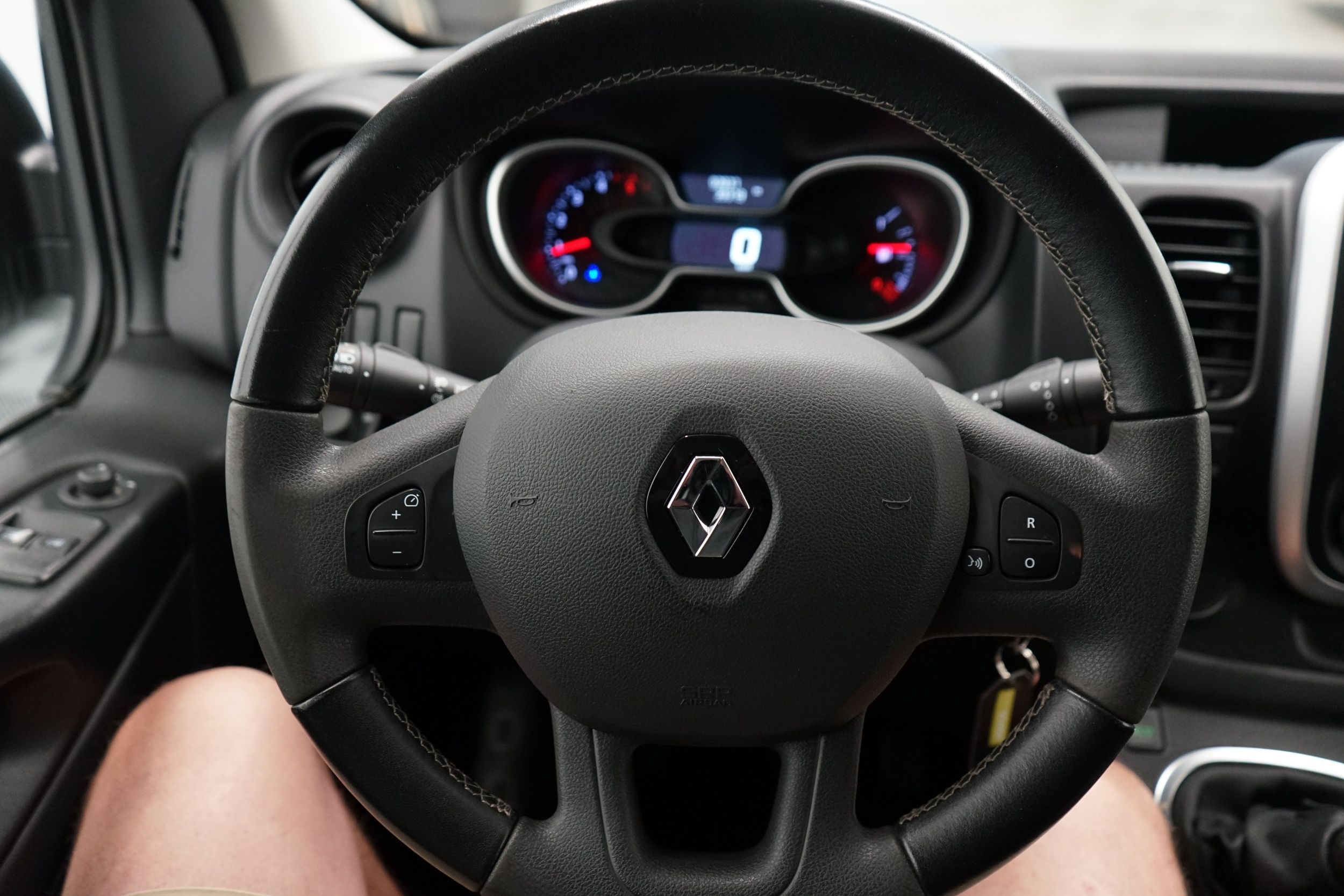 Renault Trafic 2020, bild 6/25
