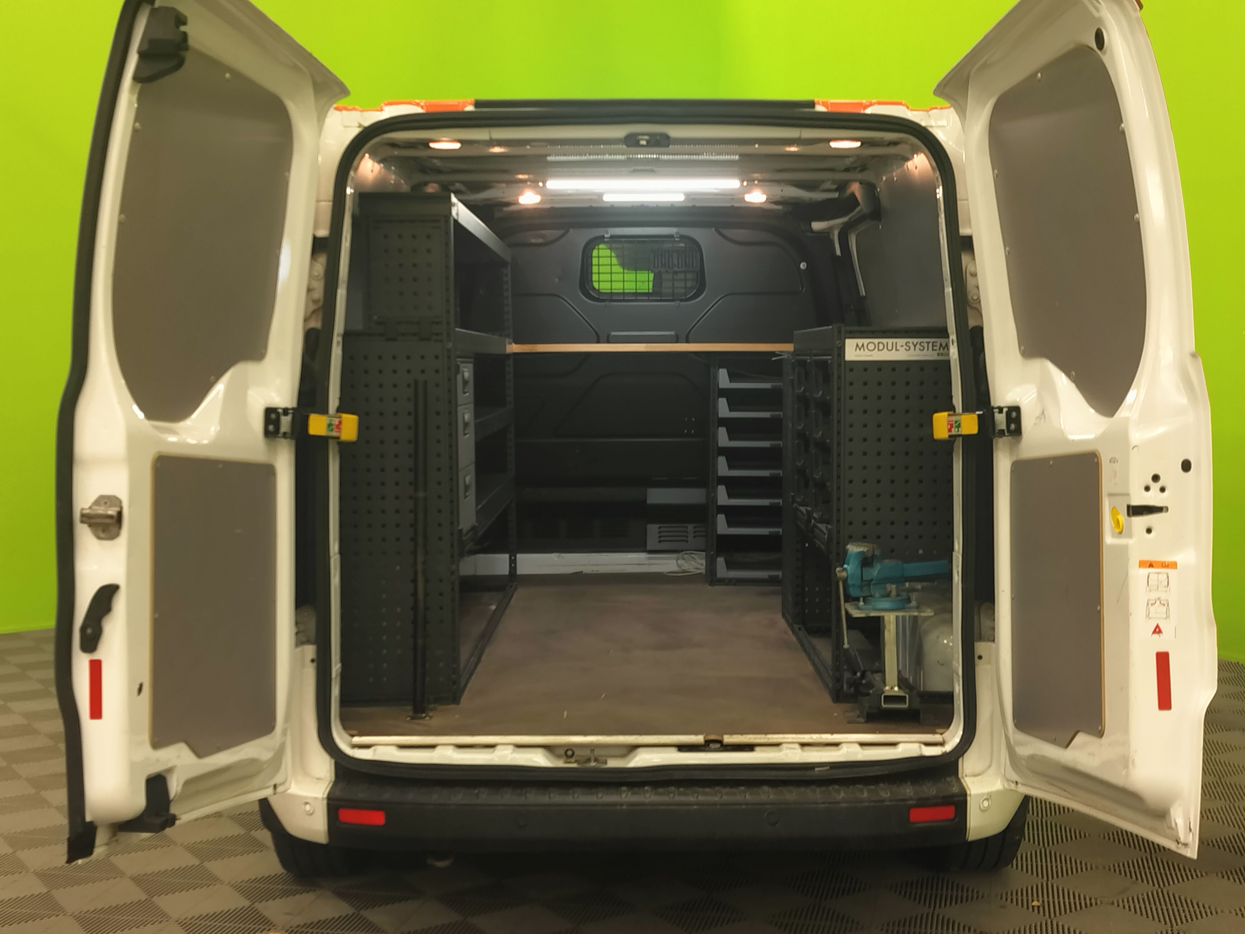 Ford Transit Custom 2.0 TDCi L2H1 Trend 2021, bild 4/15