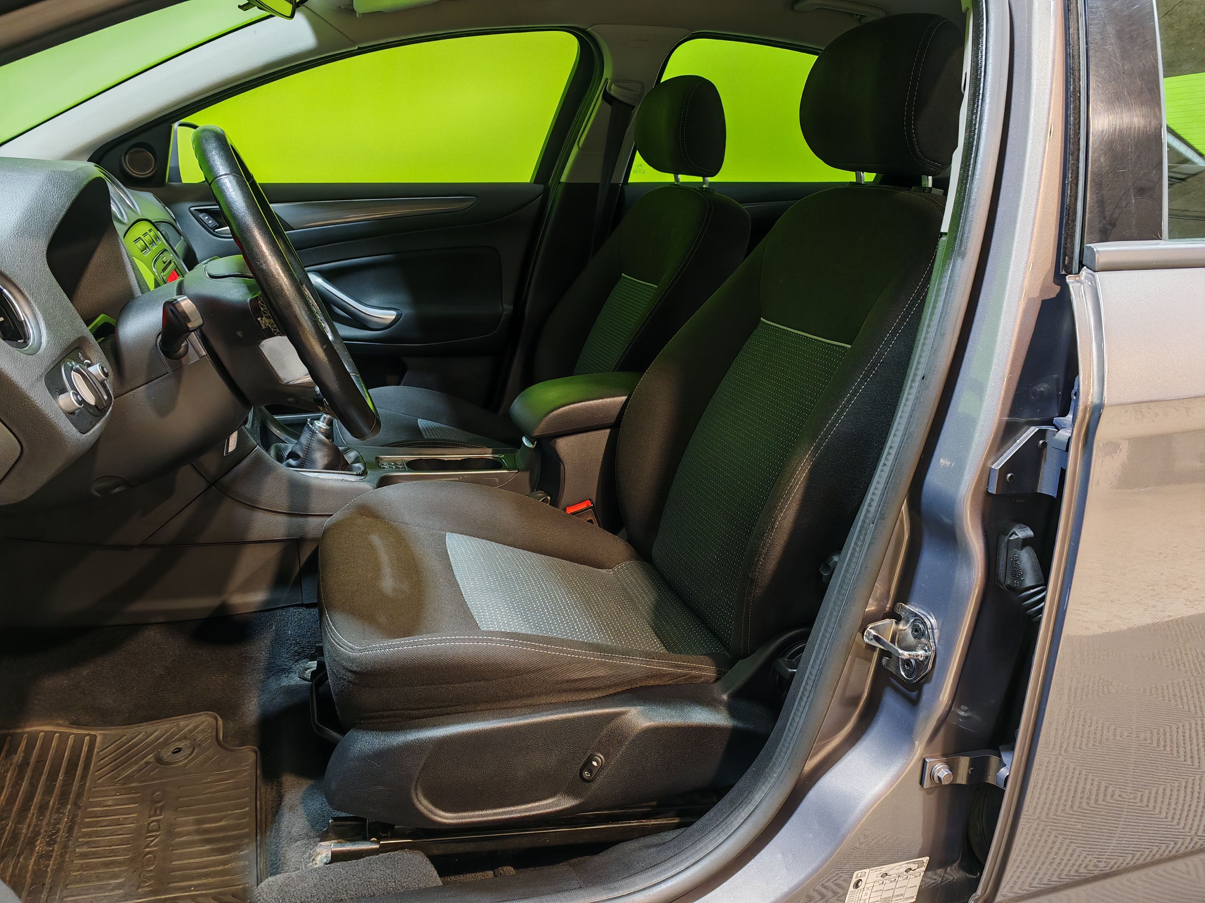 Ford Mondeo 2013, bild 7/24