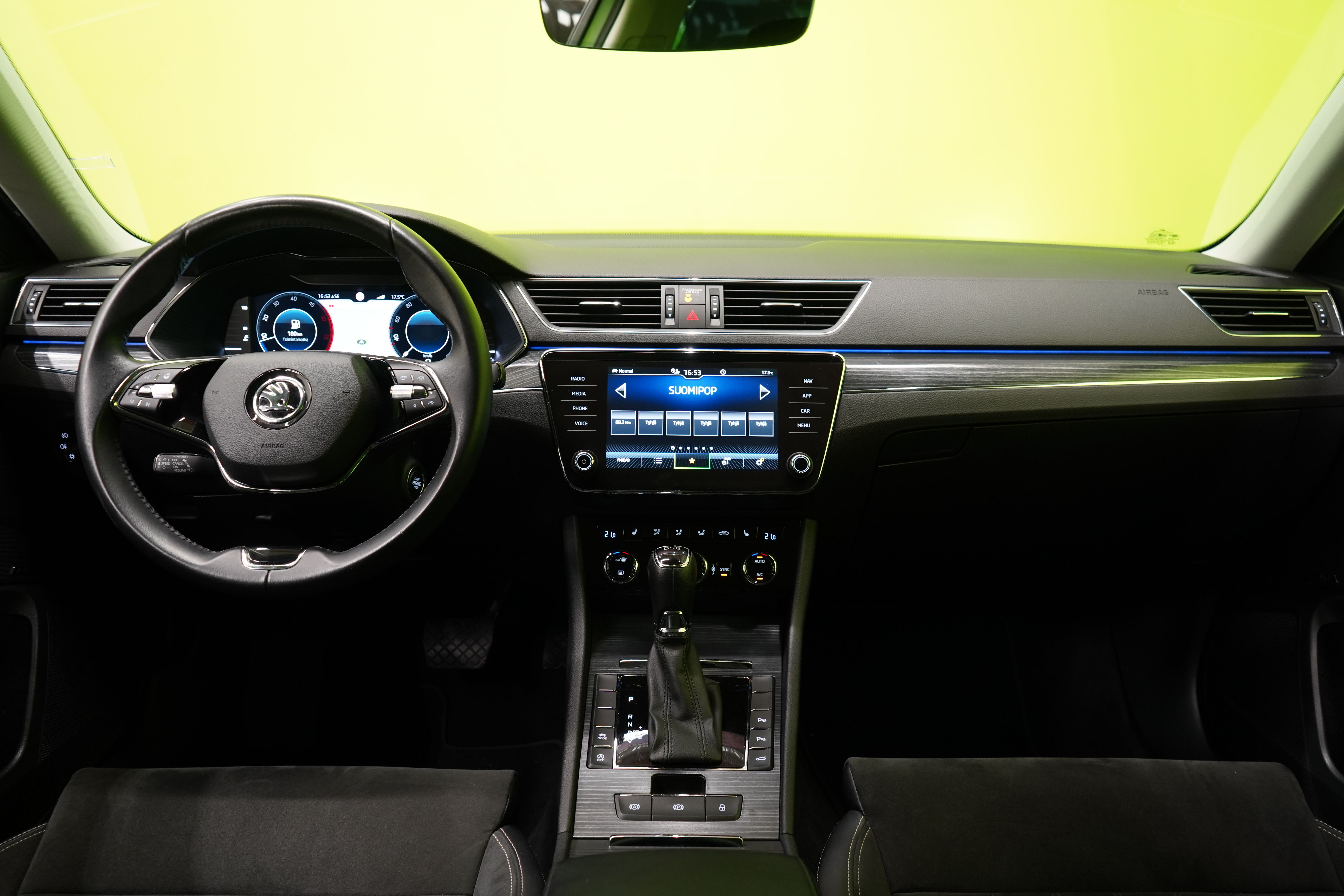 Skoda Superb 2021, bild 7/32