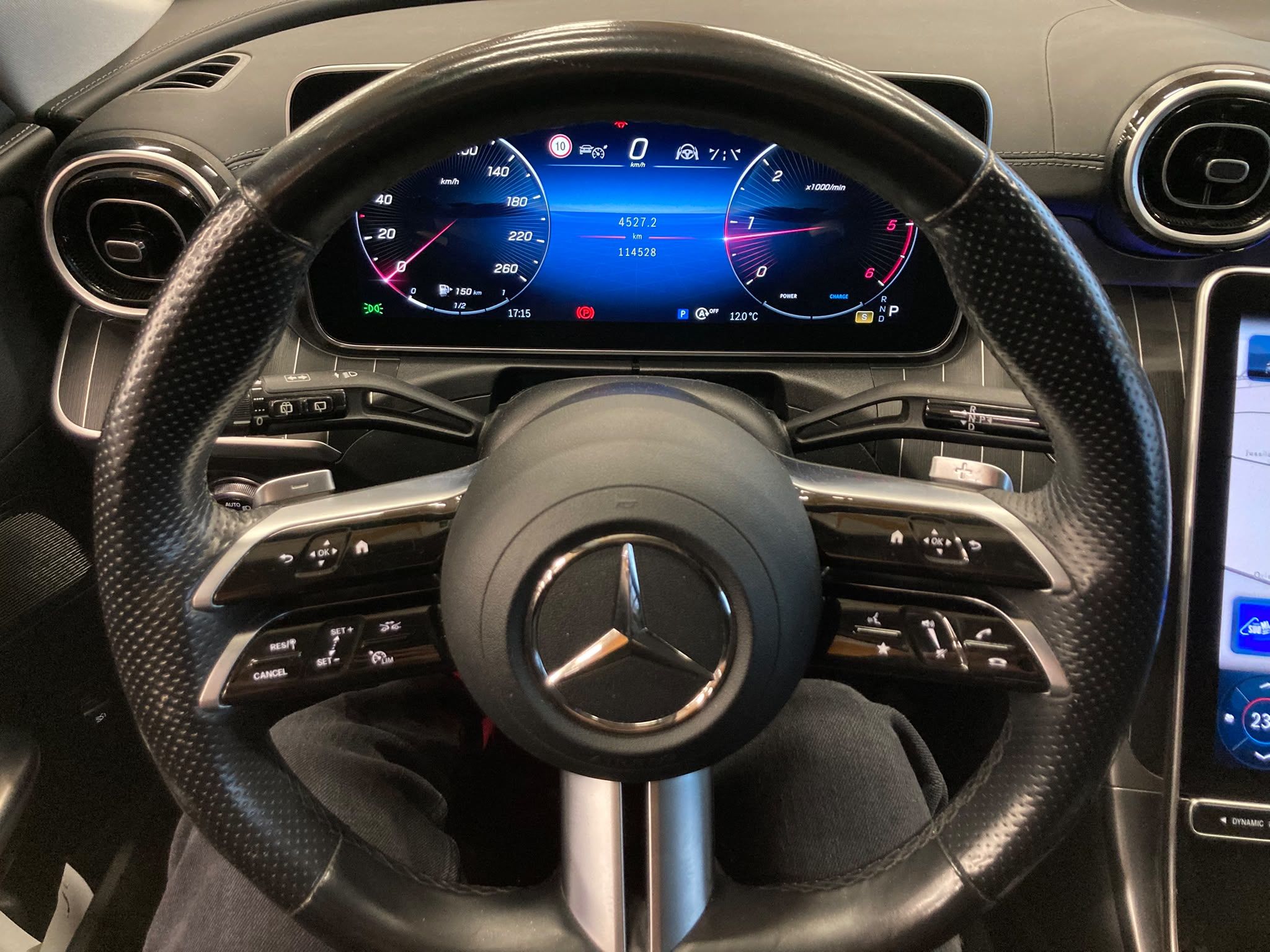 Mercedes-Benz C 220 d T AMG Line 4Matic 2023, bild 5/11