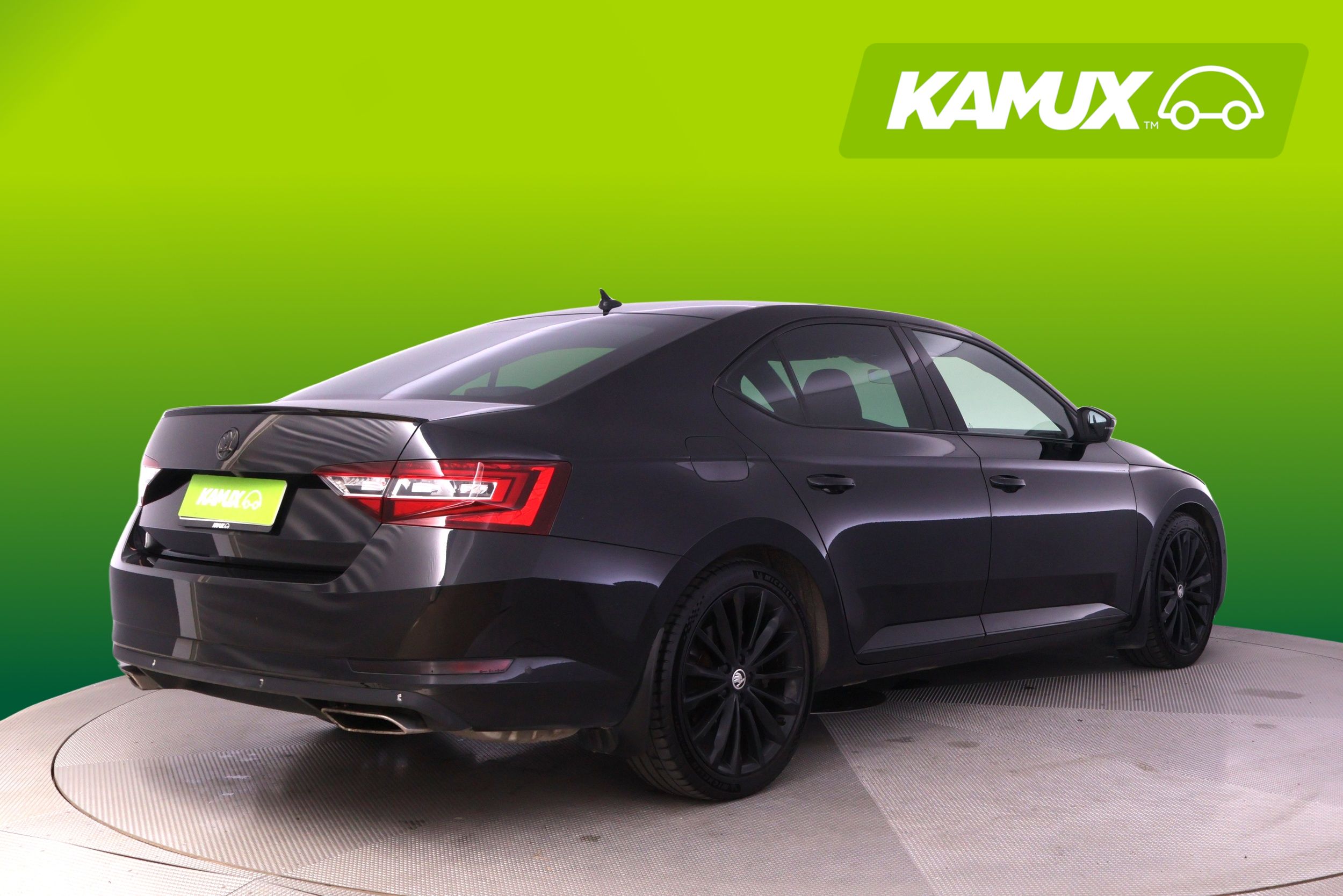 Skoda Superb 2018, bild 2/27
