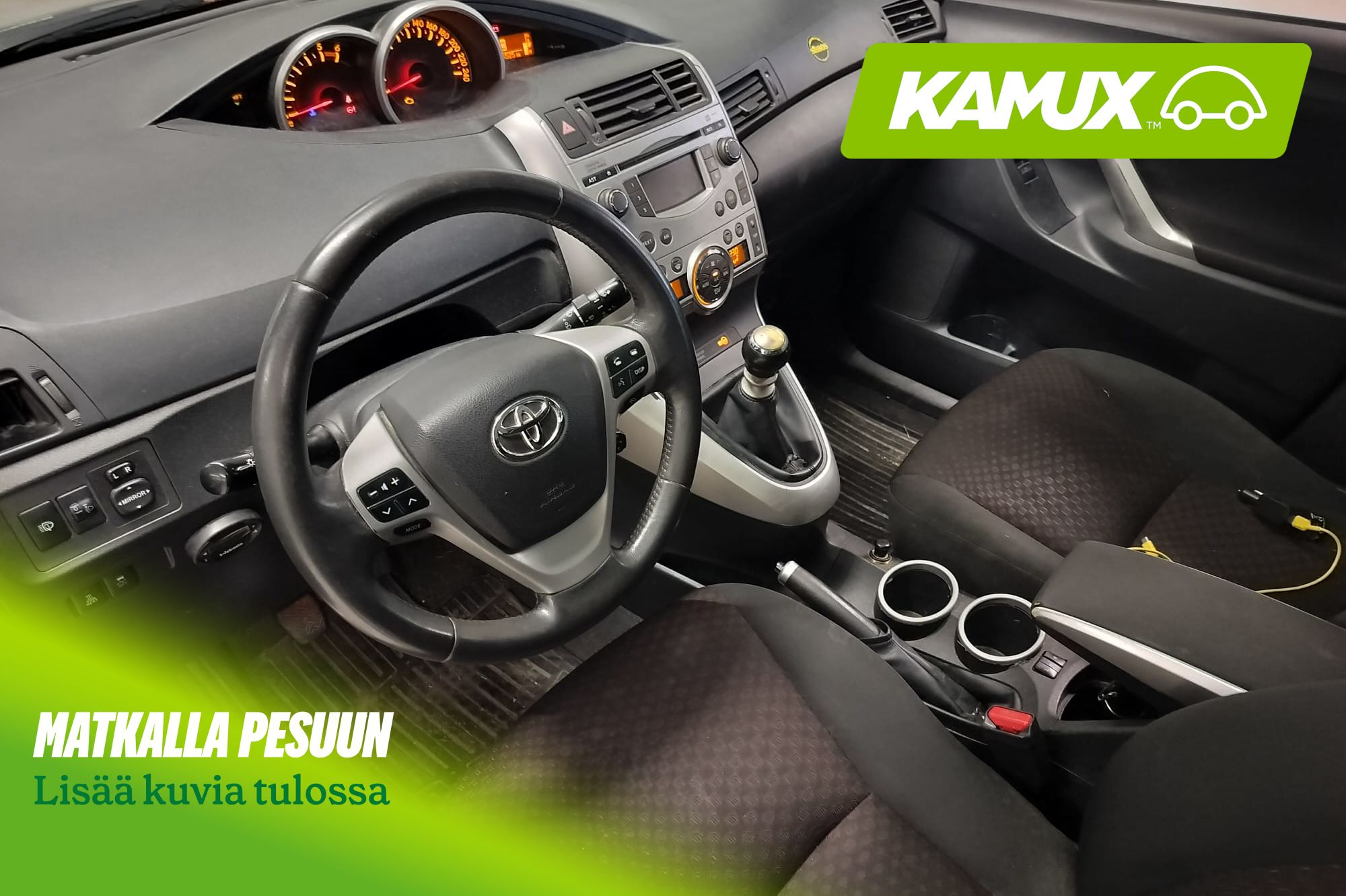 Toyota Verso 2011, bild 2/5