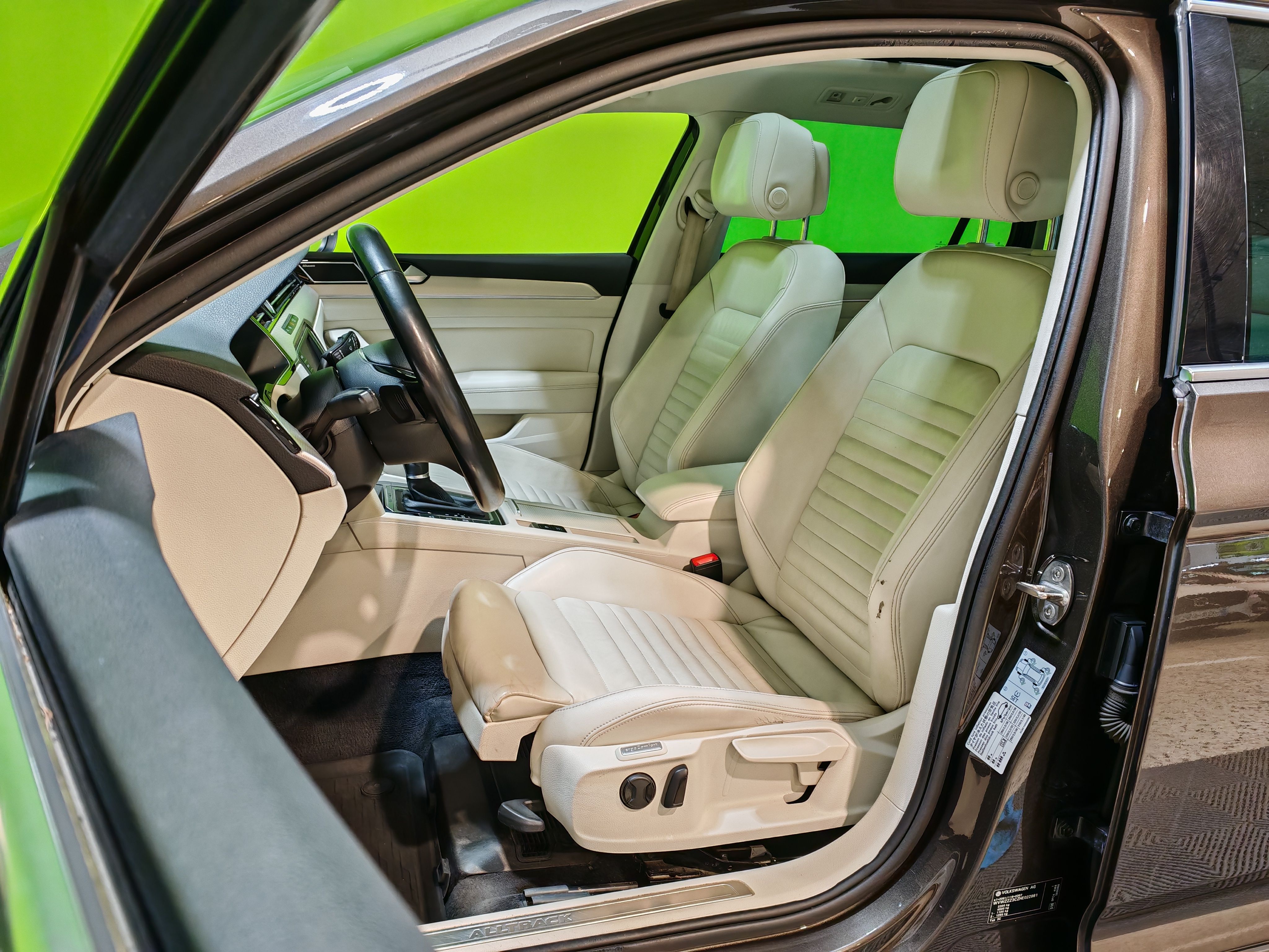 Volkswagen Passat 2016, bild 7/25