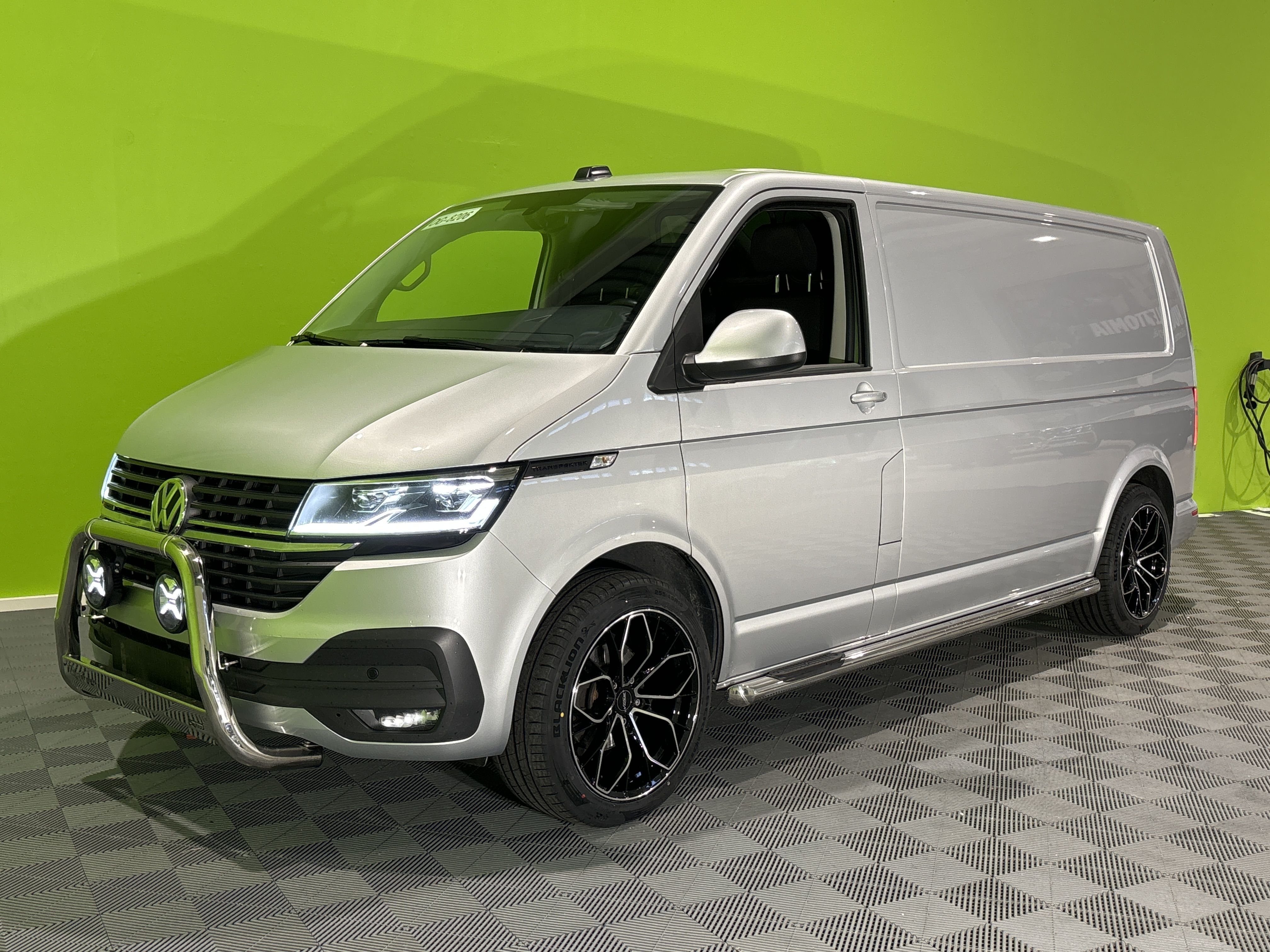 Volkswagen Transporter 2024, bild 6/18
