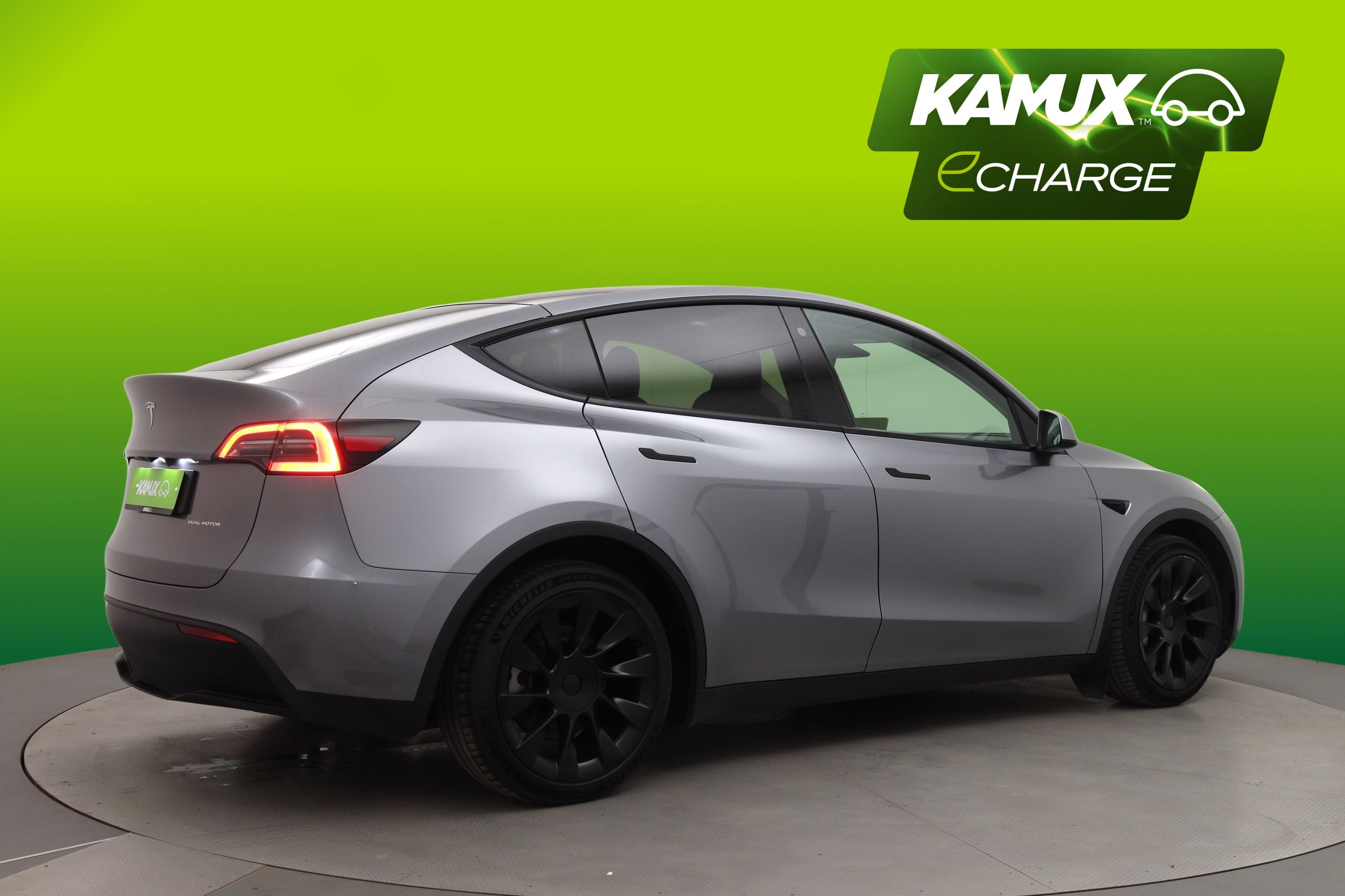 Tesla Model Y Long Range Dual Motor AWD 2023, bild 2/30