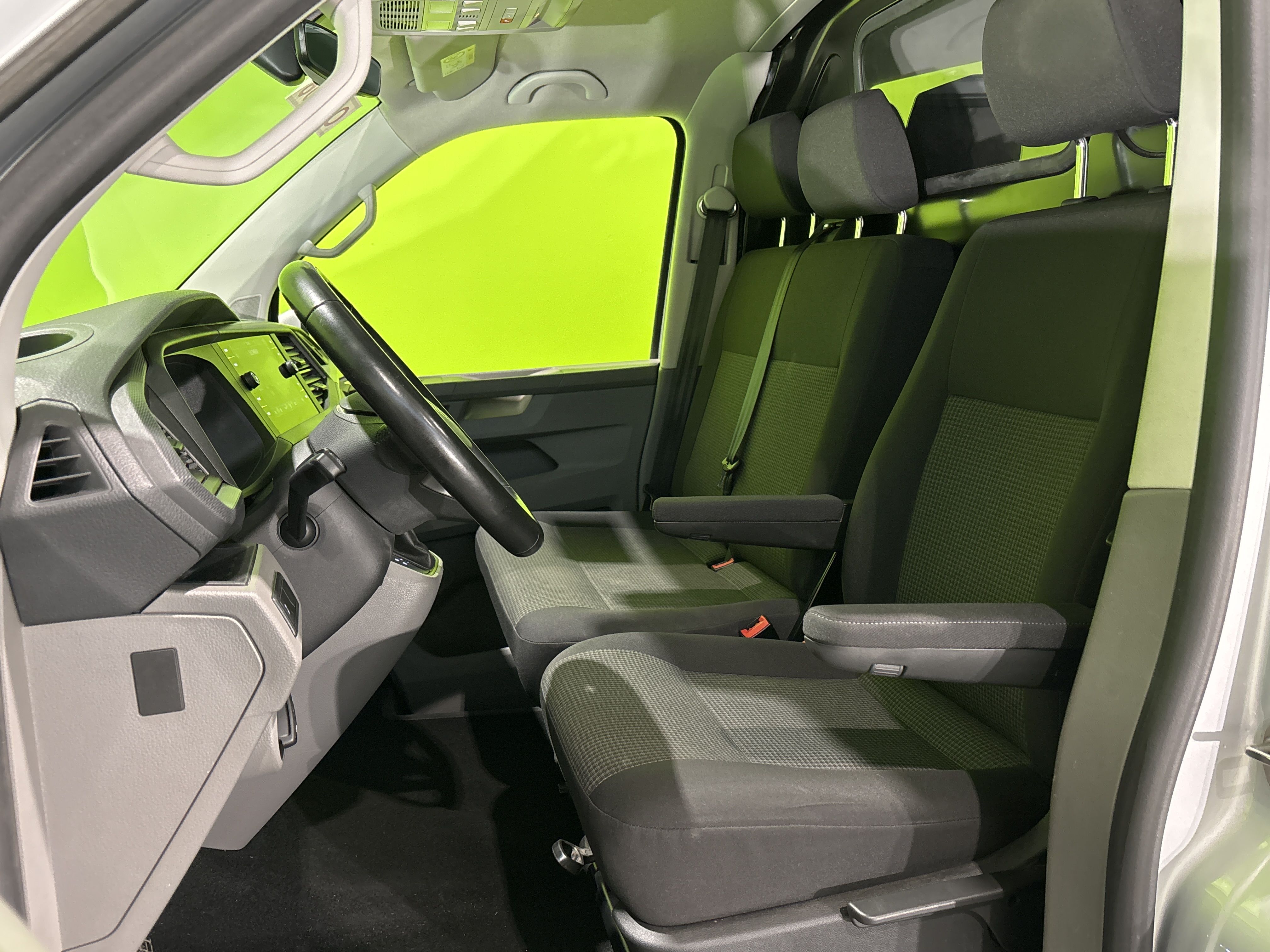 Volkswagen Transporter 2024, bild 7/18