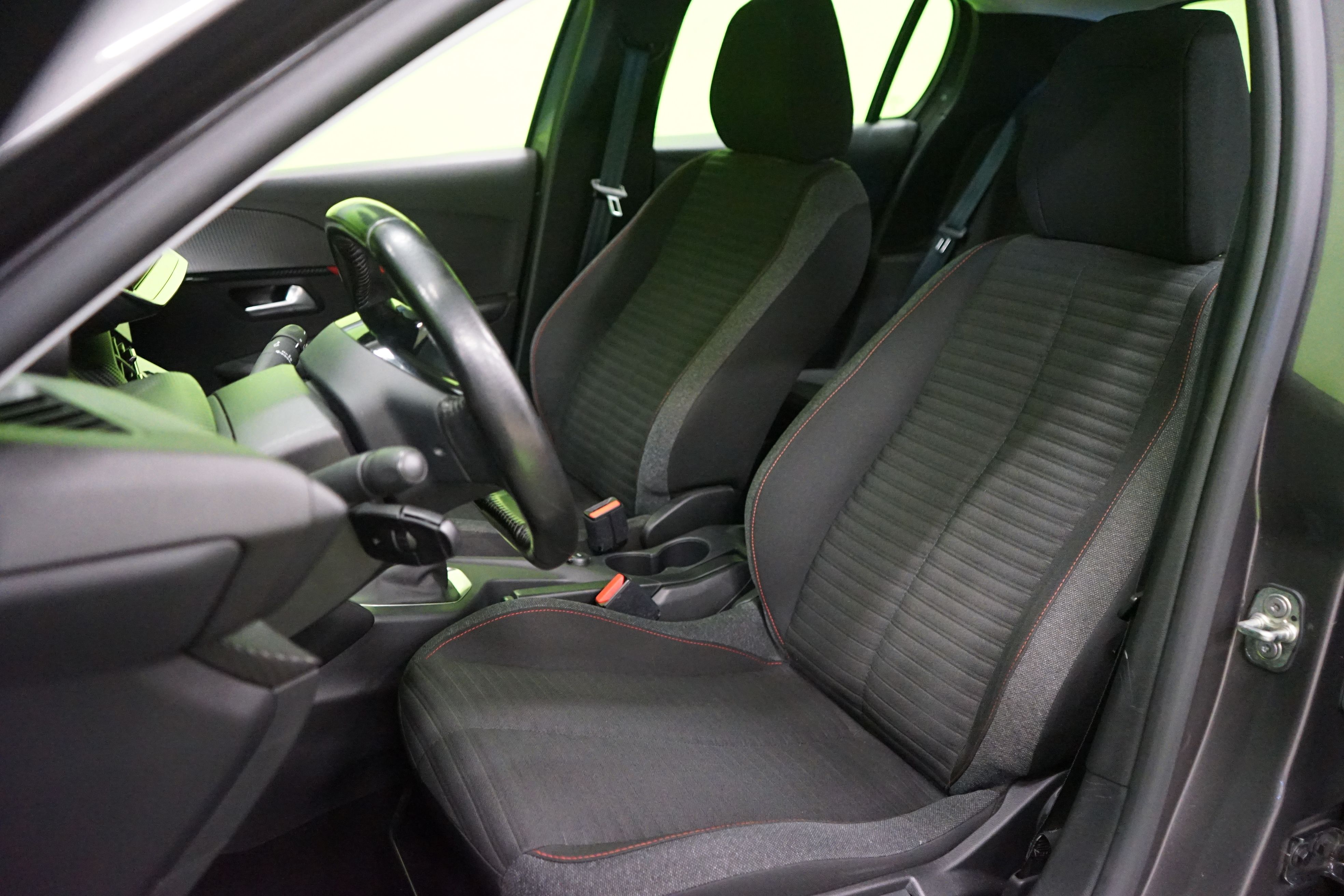 Peugeot 208 Active PureTech 100 2020, bild 7/20