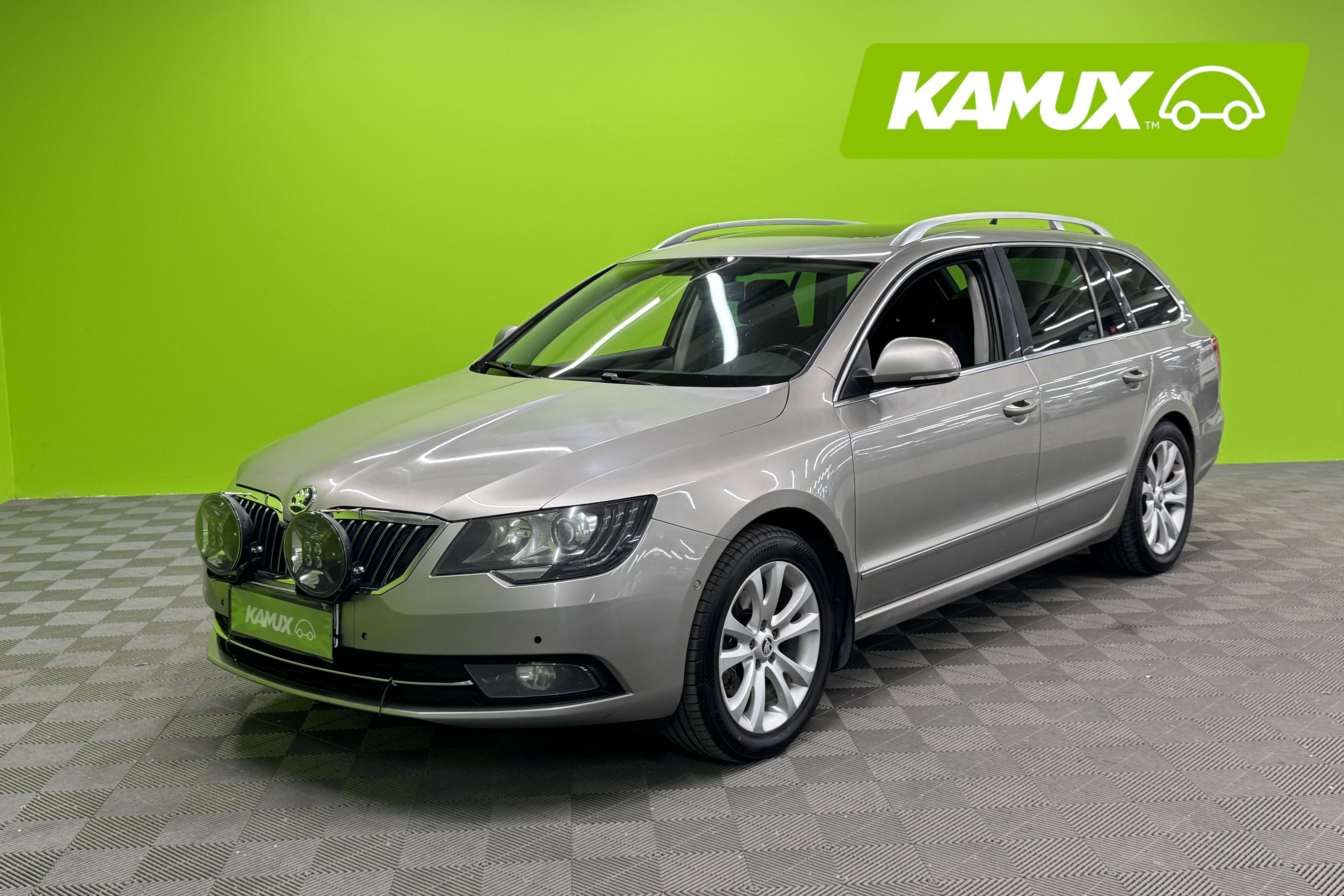 Skoda Superb 2015, bild 5/20