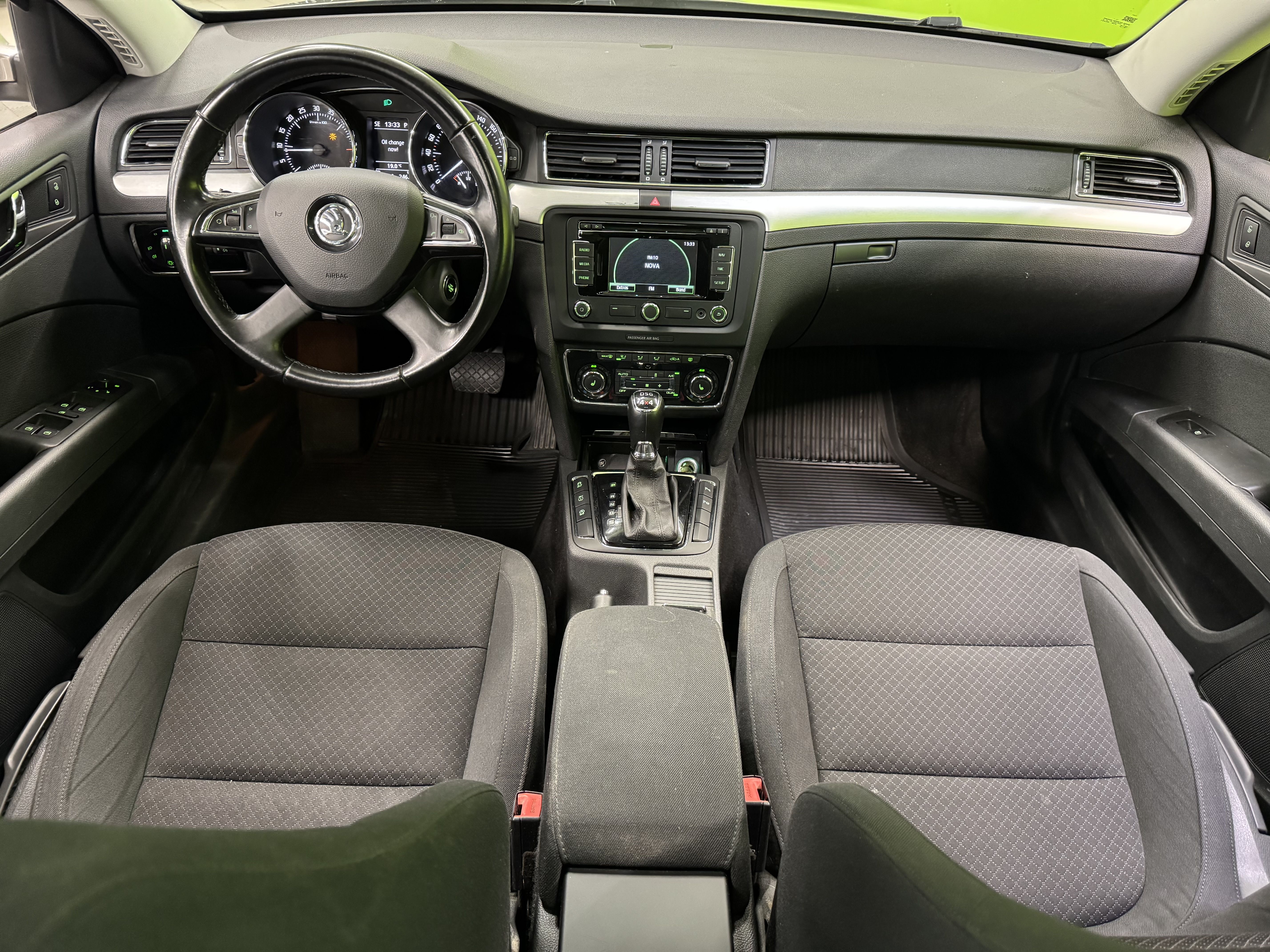 Skoda Superb 2015, bild 7/20