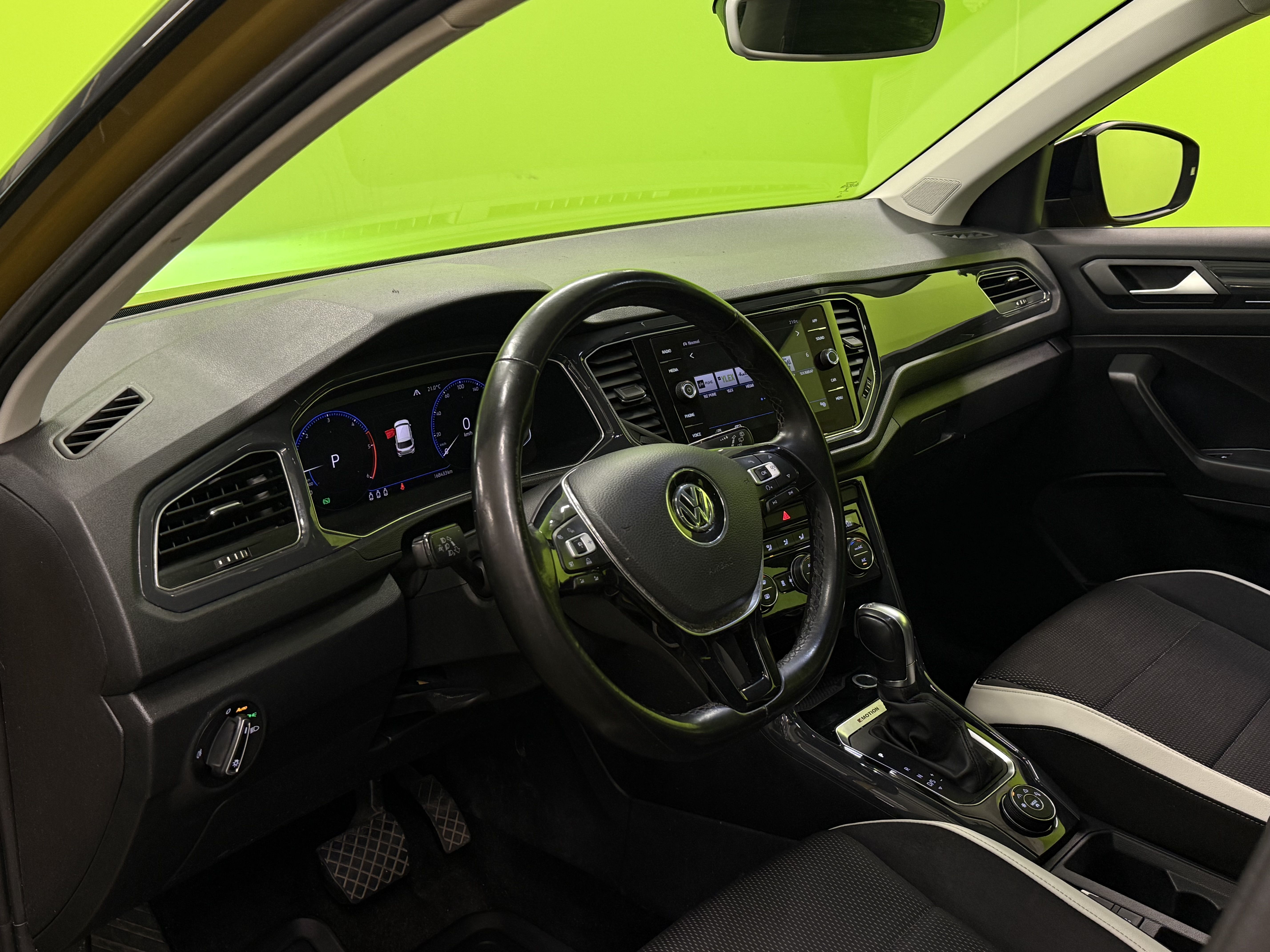 Volkswagen T-Roc 2018, bild 7/25
