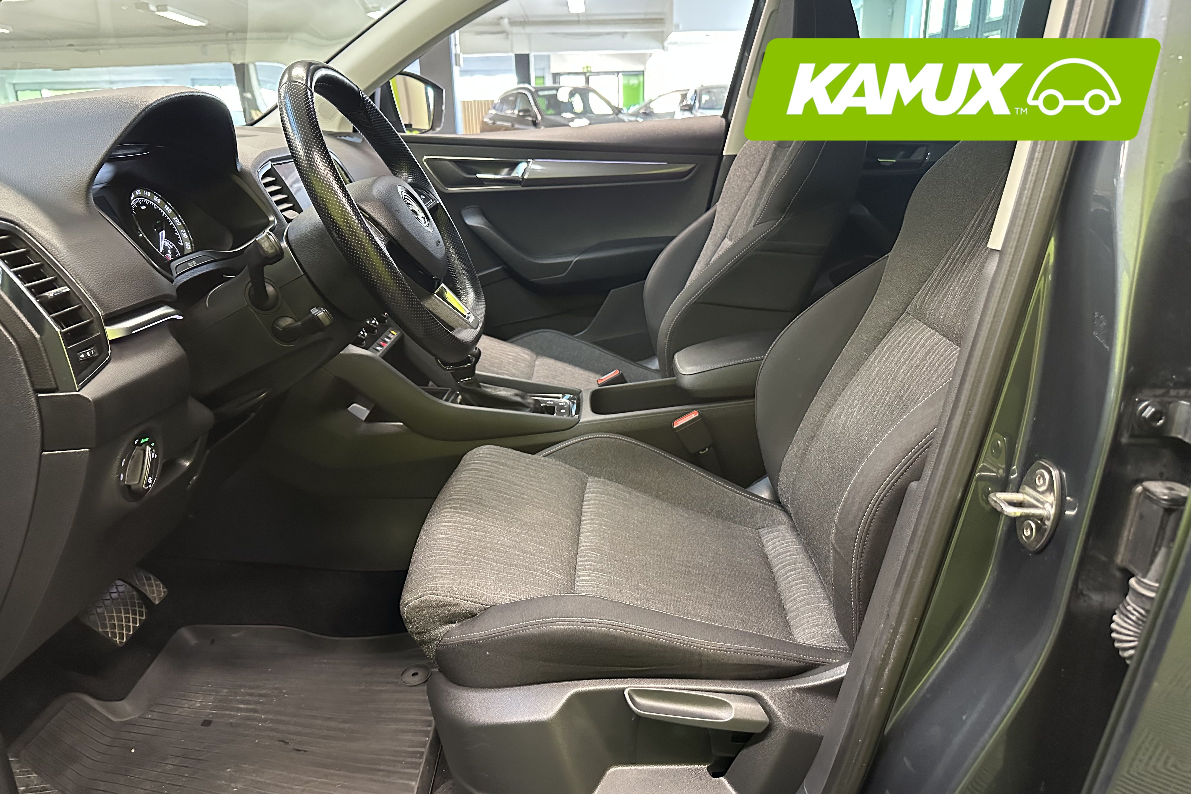 Skoda Karoq 2018, bild 6/16