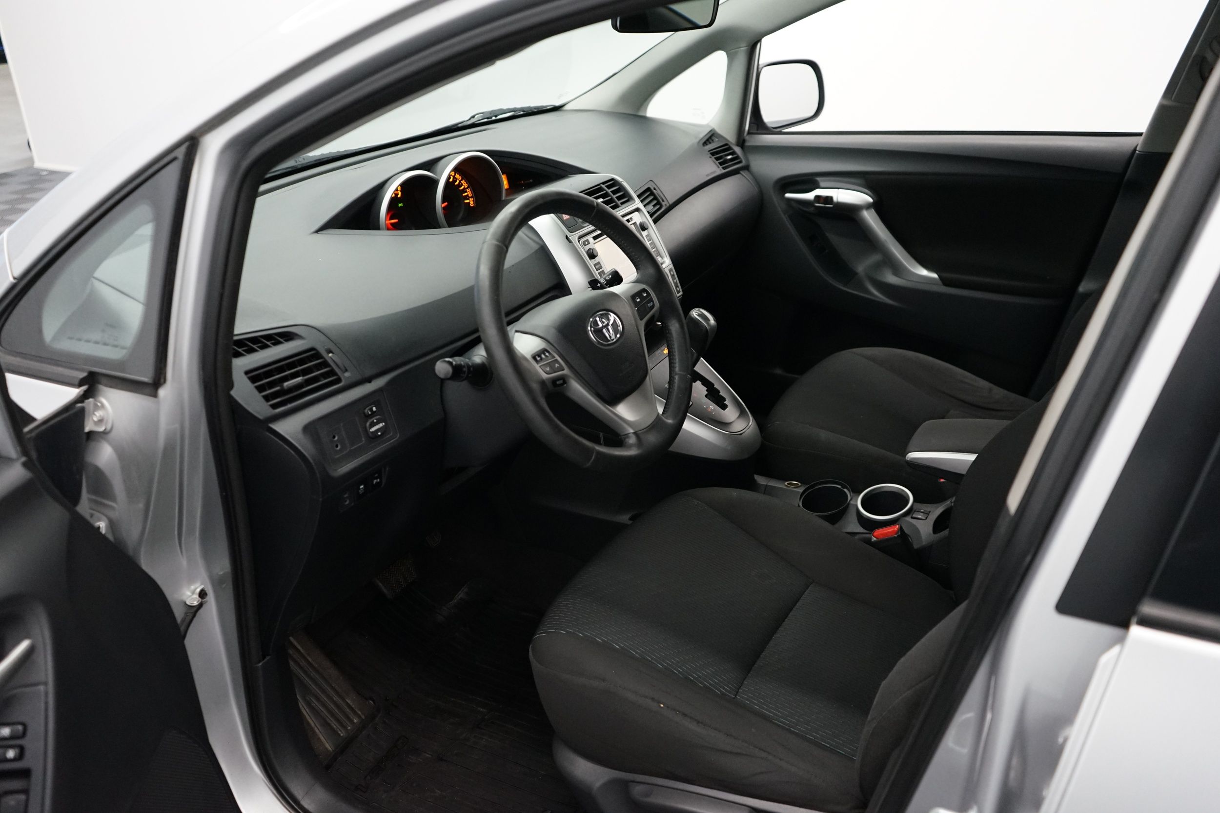 Toyota Verso 2013, bild 7/25