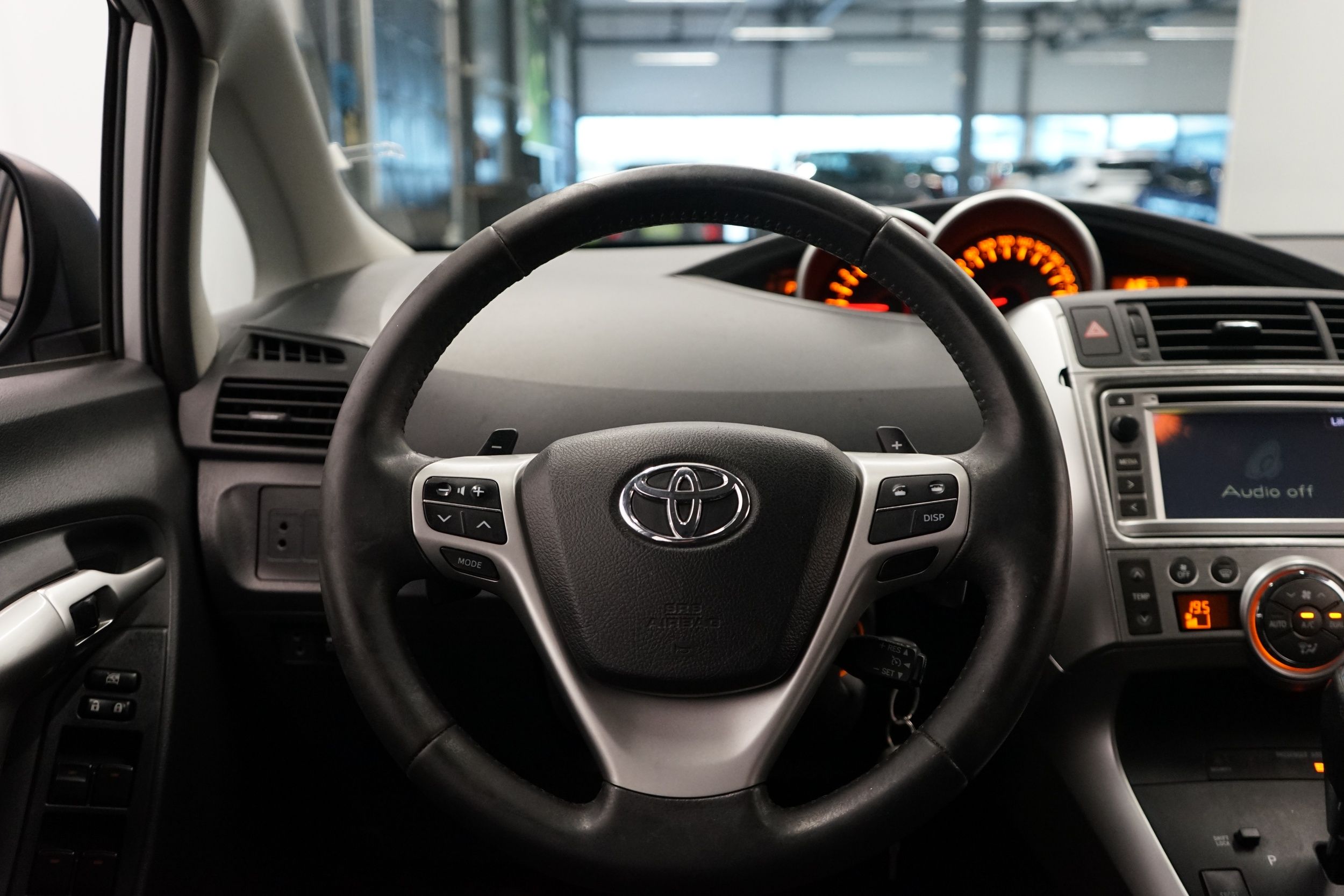 Toyota Verso 2013, bild 6/25