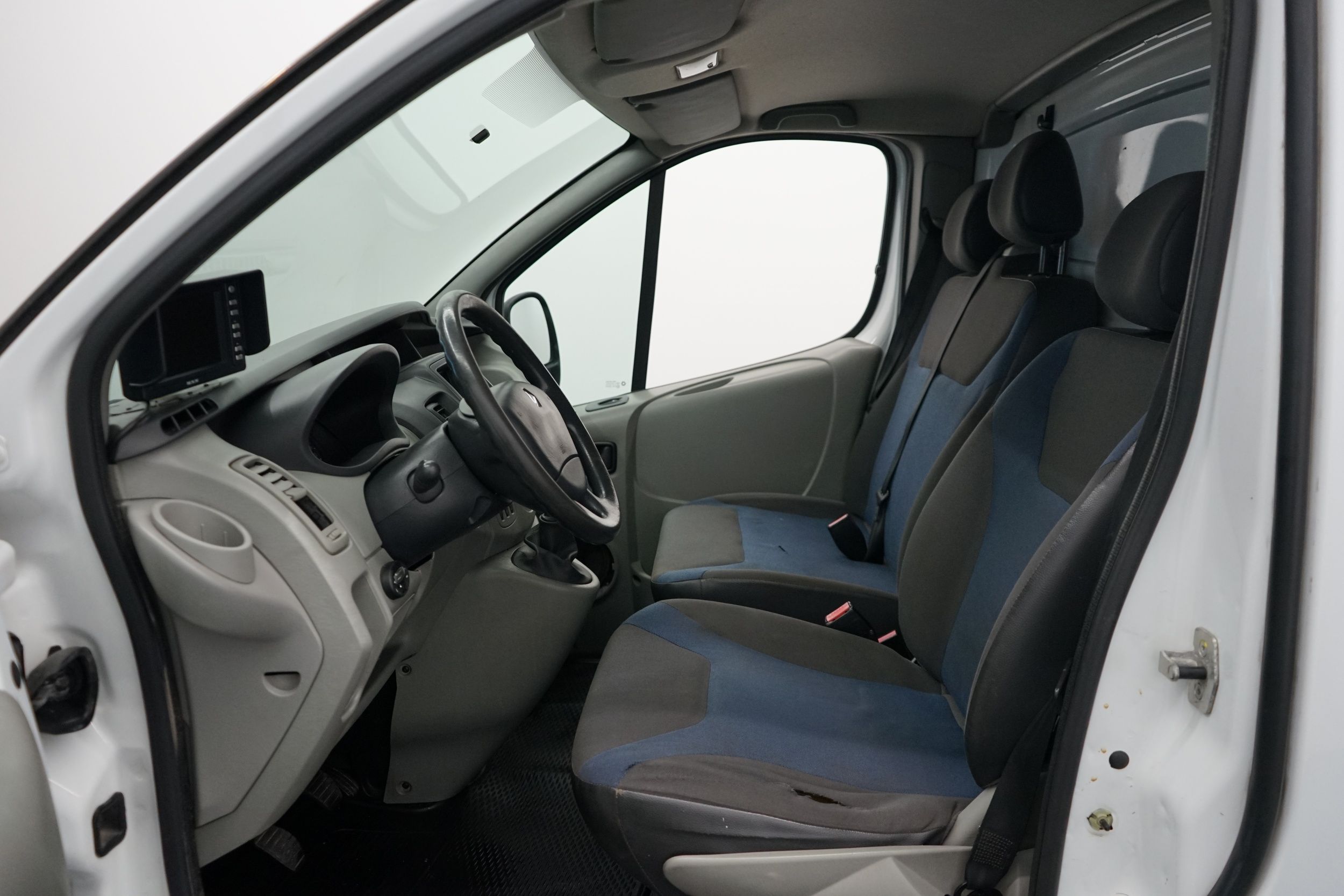 Renault Trafic 2012, bild 6/17