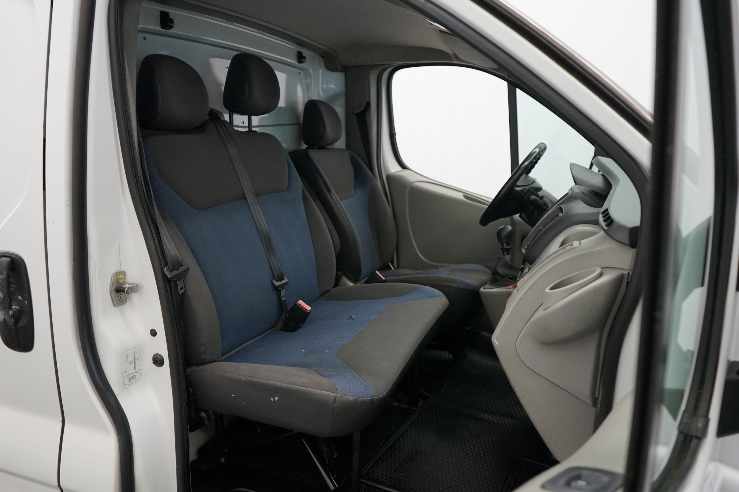 Renault Trafic 2012, bild 7/17