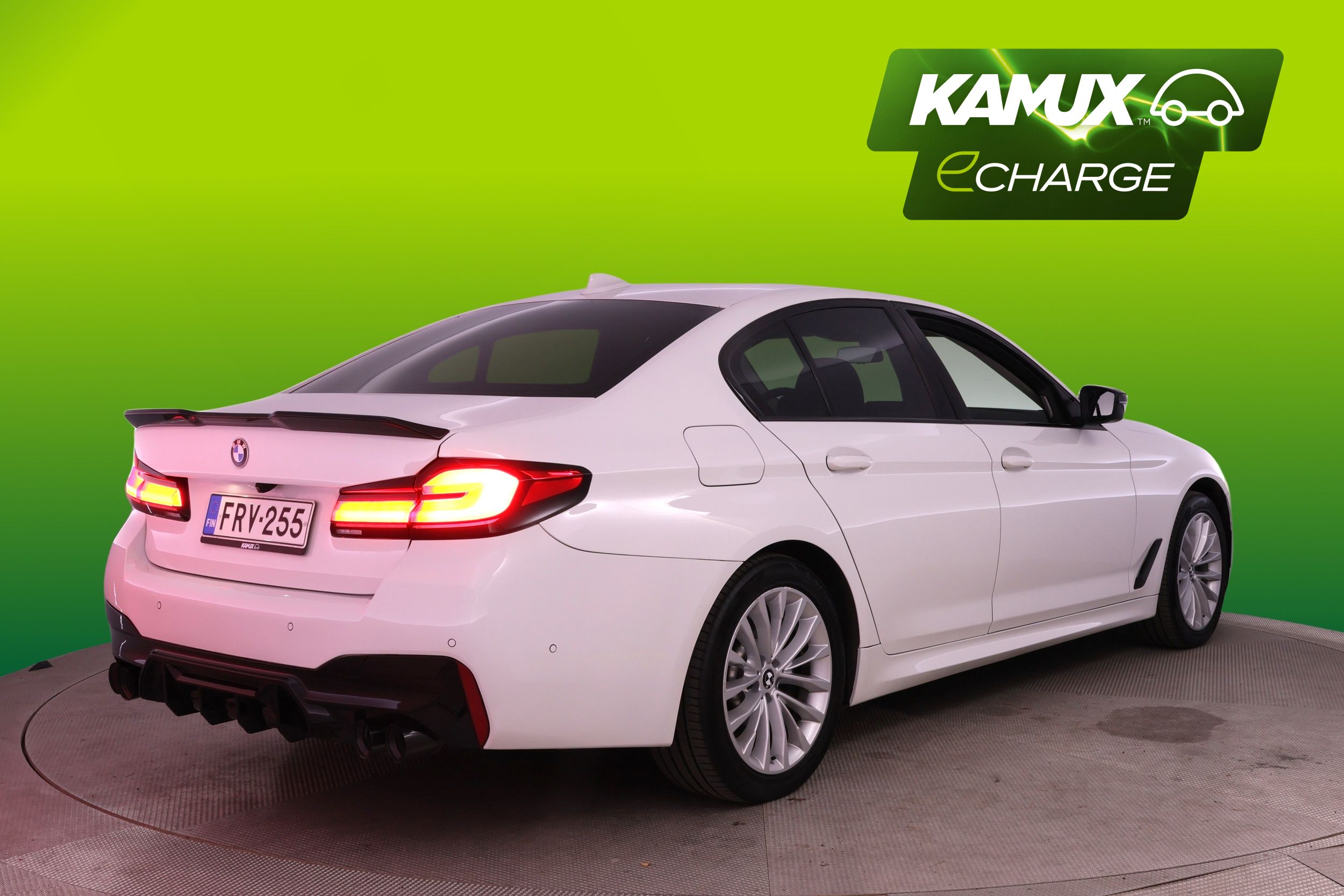 BMW 530 G30 Sedan 530e A Charged Edition 2020, bild 3/29