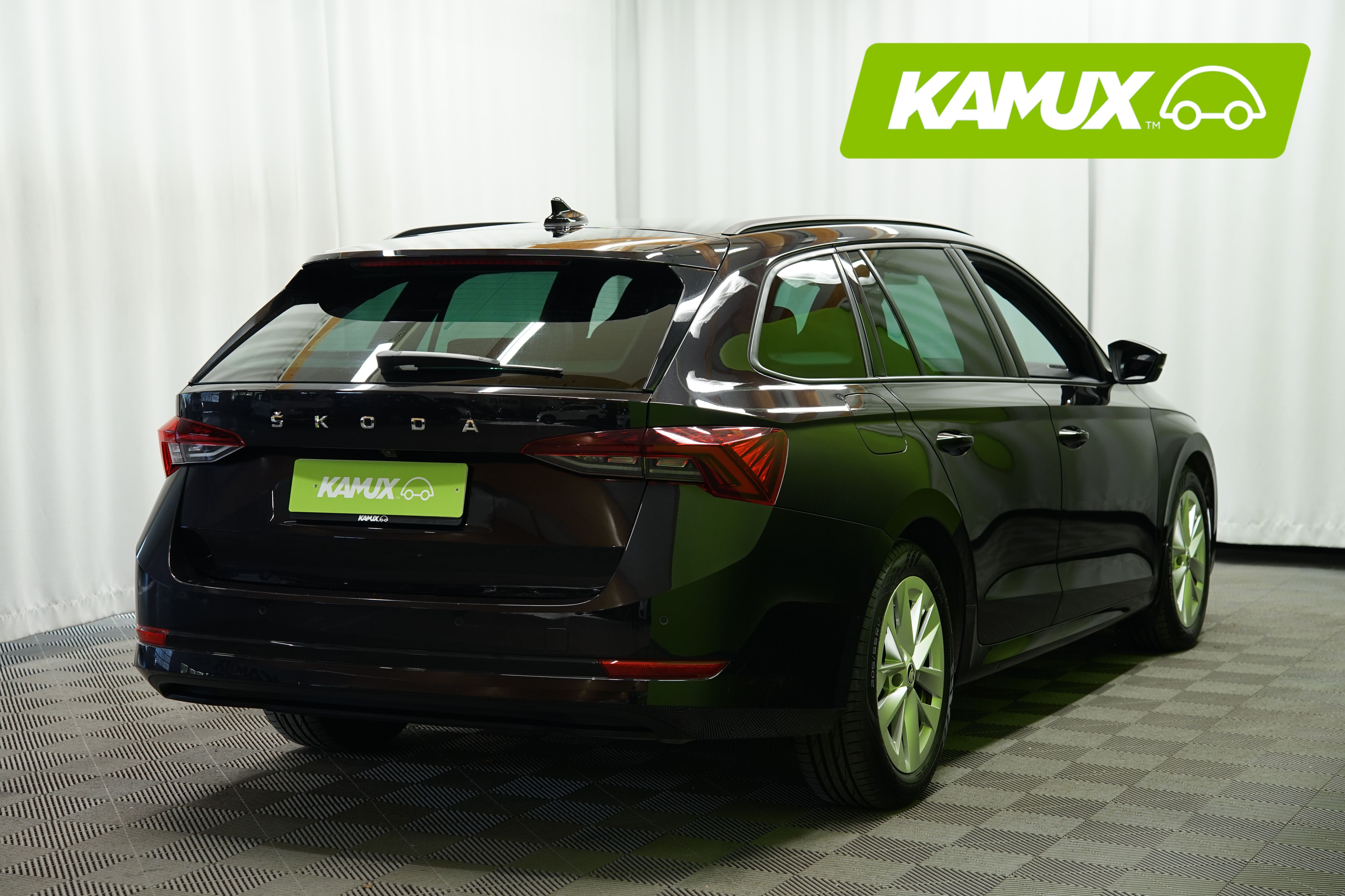 Skoda Octavia Combi 1.5 TSI Style 2021, bild 3/23