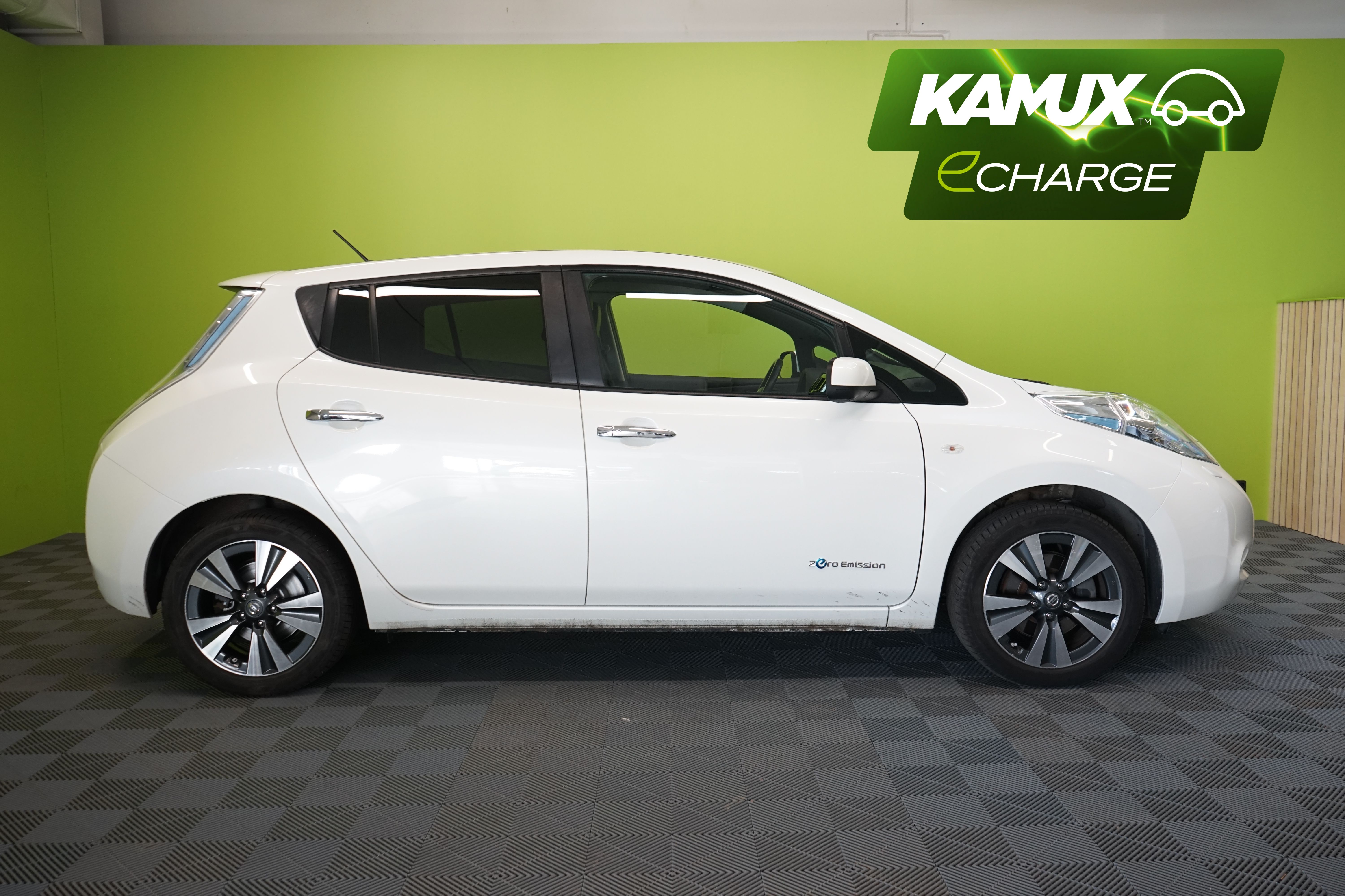 Nissan Leaf Tekna Solar Leather 2015, bild 2/24