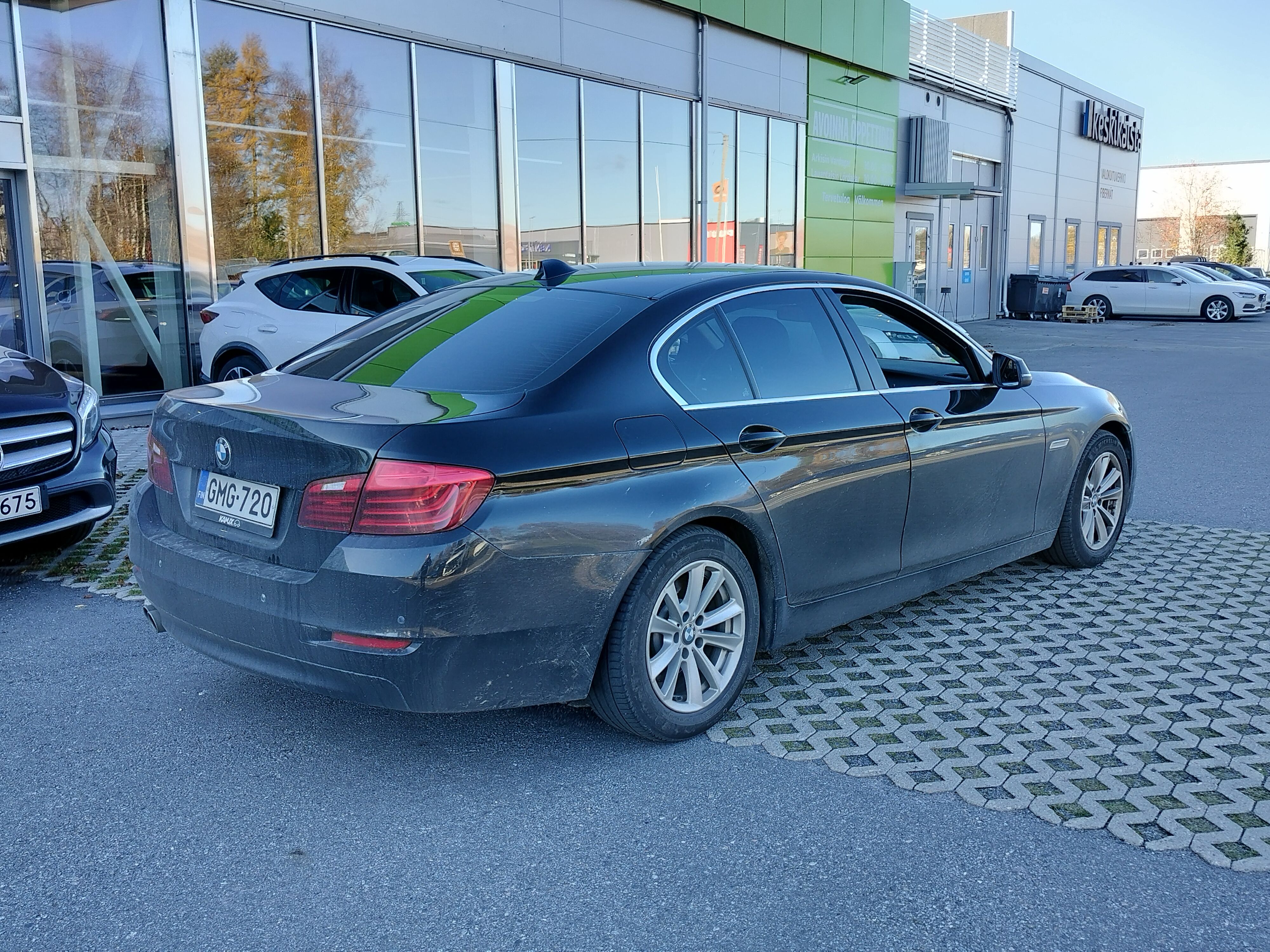 BMW 520 2017, bild 2/3