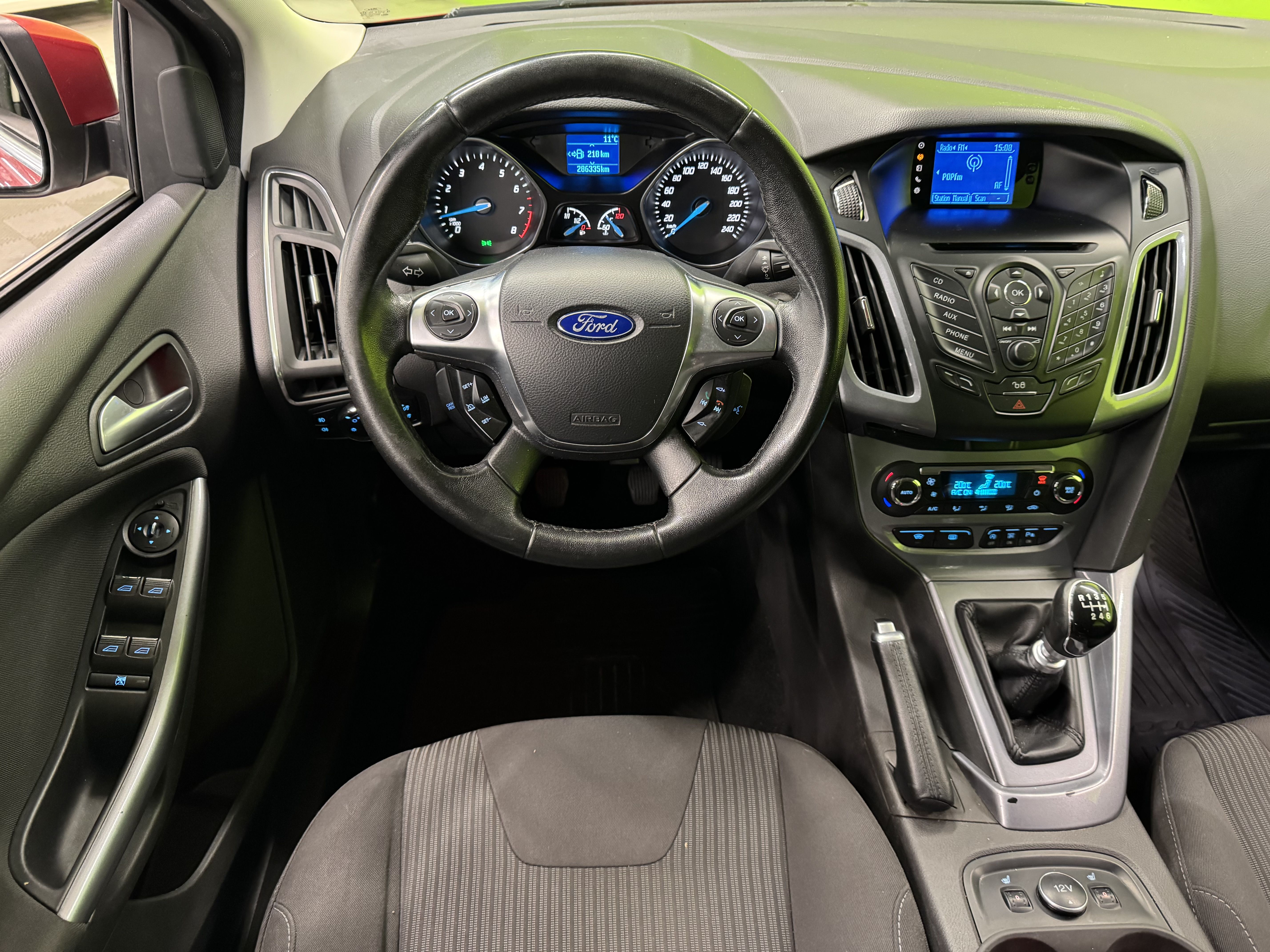 Ford Focus 2012, bild 6/20