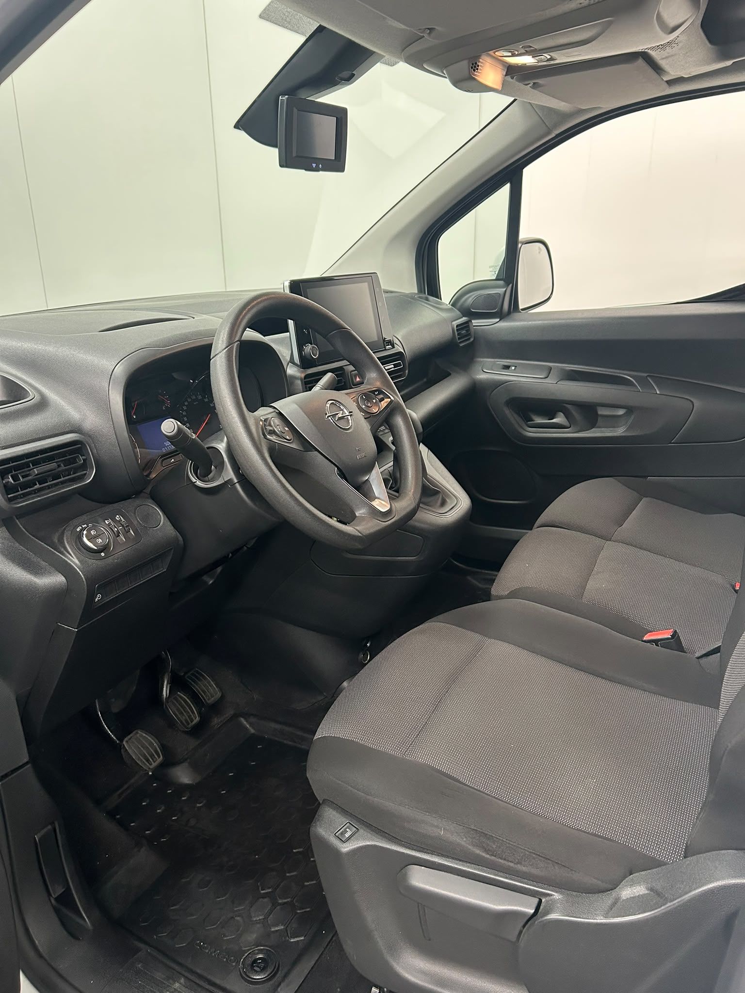 Opel Combo Cargo 1.5 D Edition 2021, bild 7/22