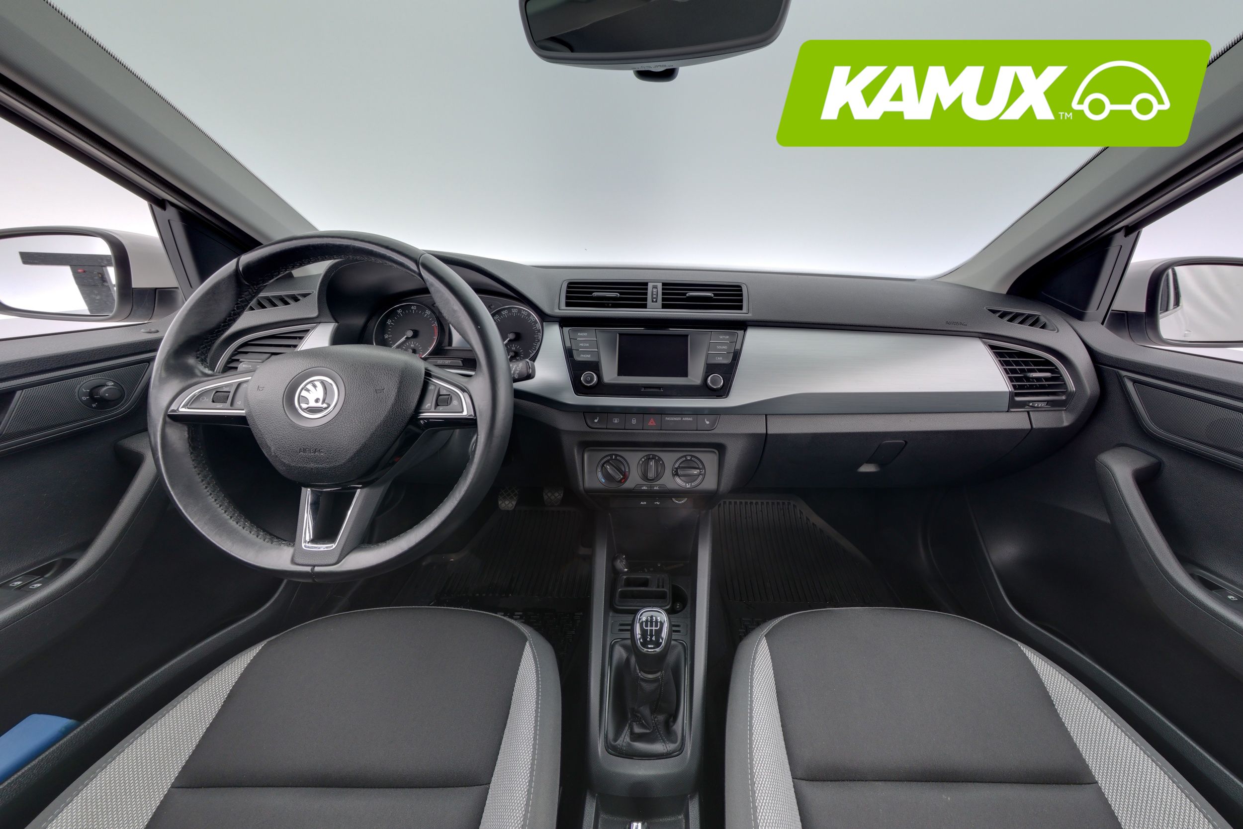 Skoda Fabia 1,0 TSI 95 Ambition 2018, bild 7/19