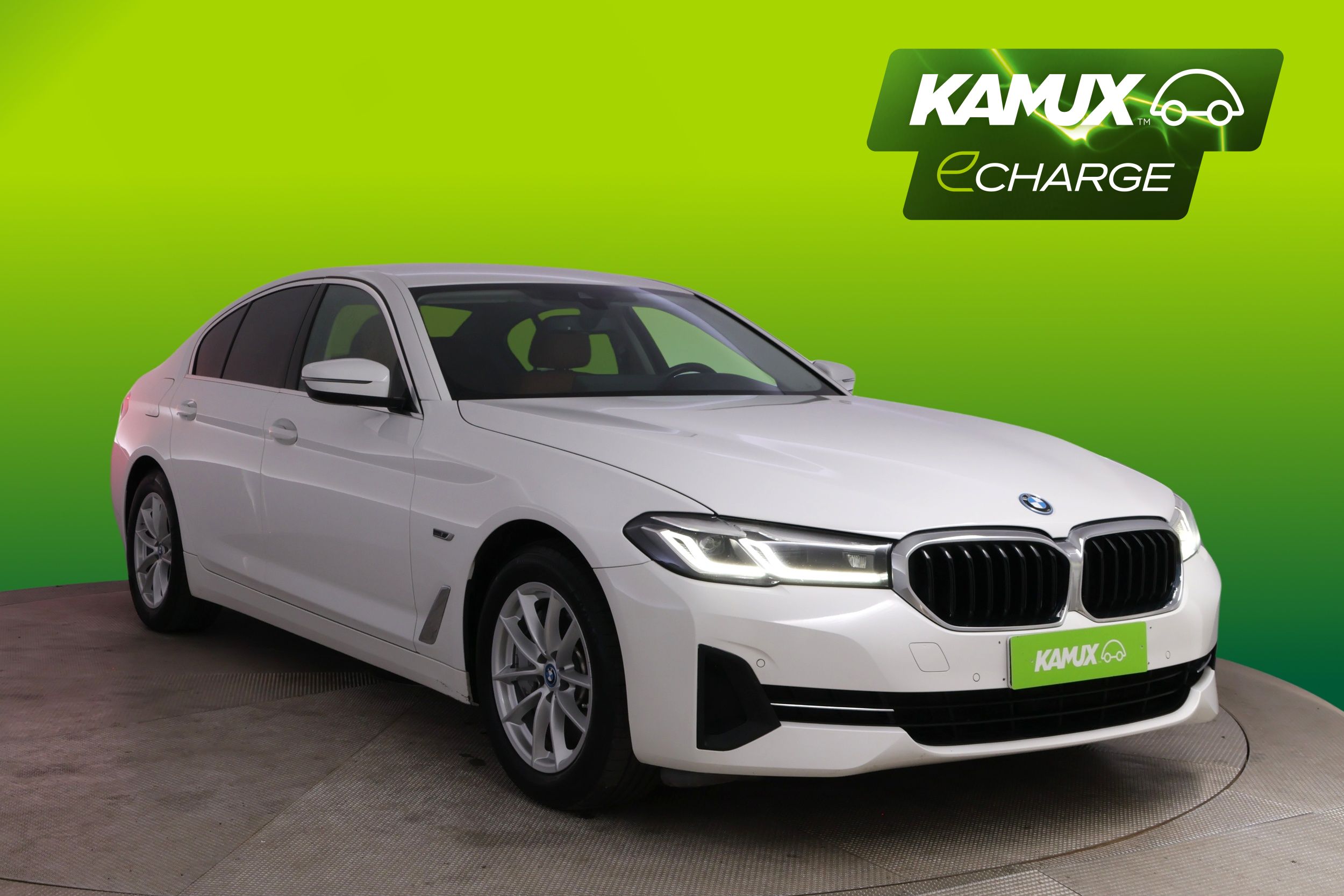 BMW 545 2021, bild 6/26