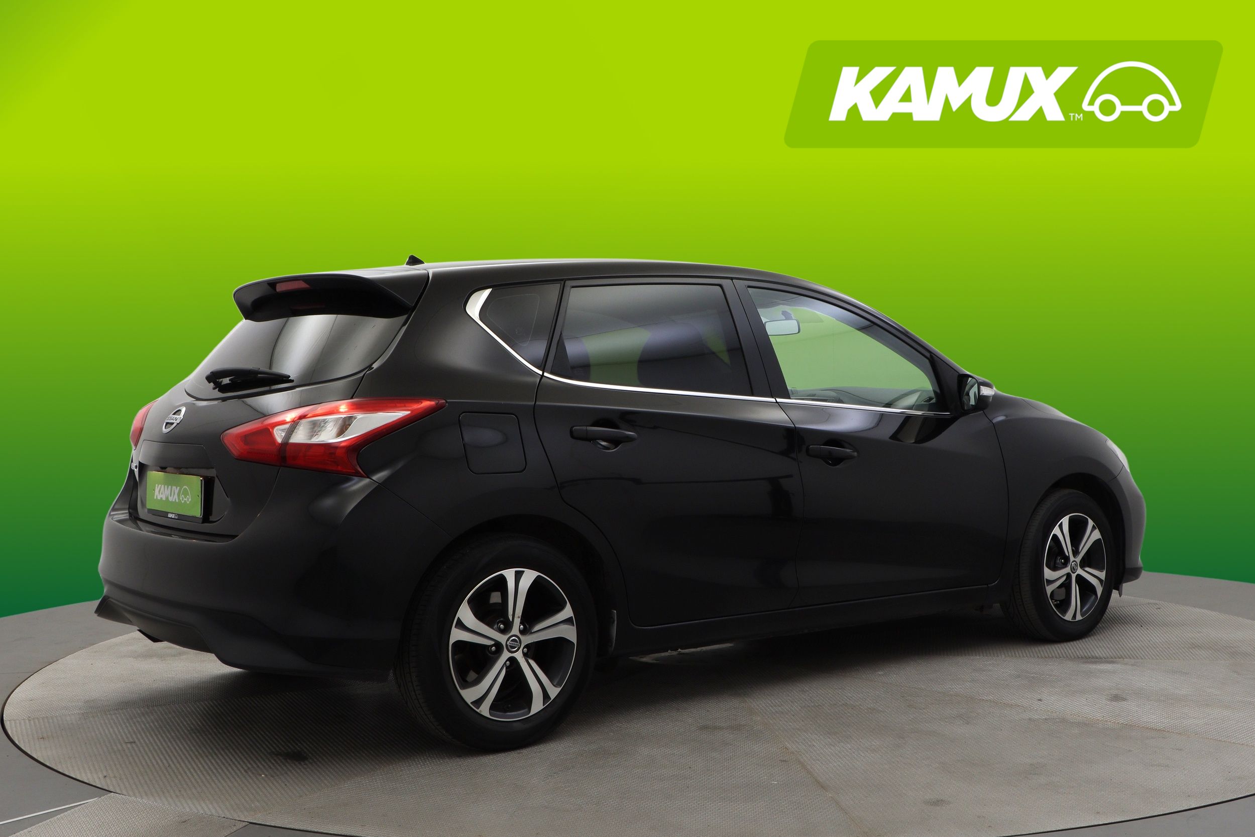 Nissan Pulsar 2015, bild 2/28