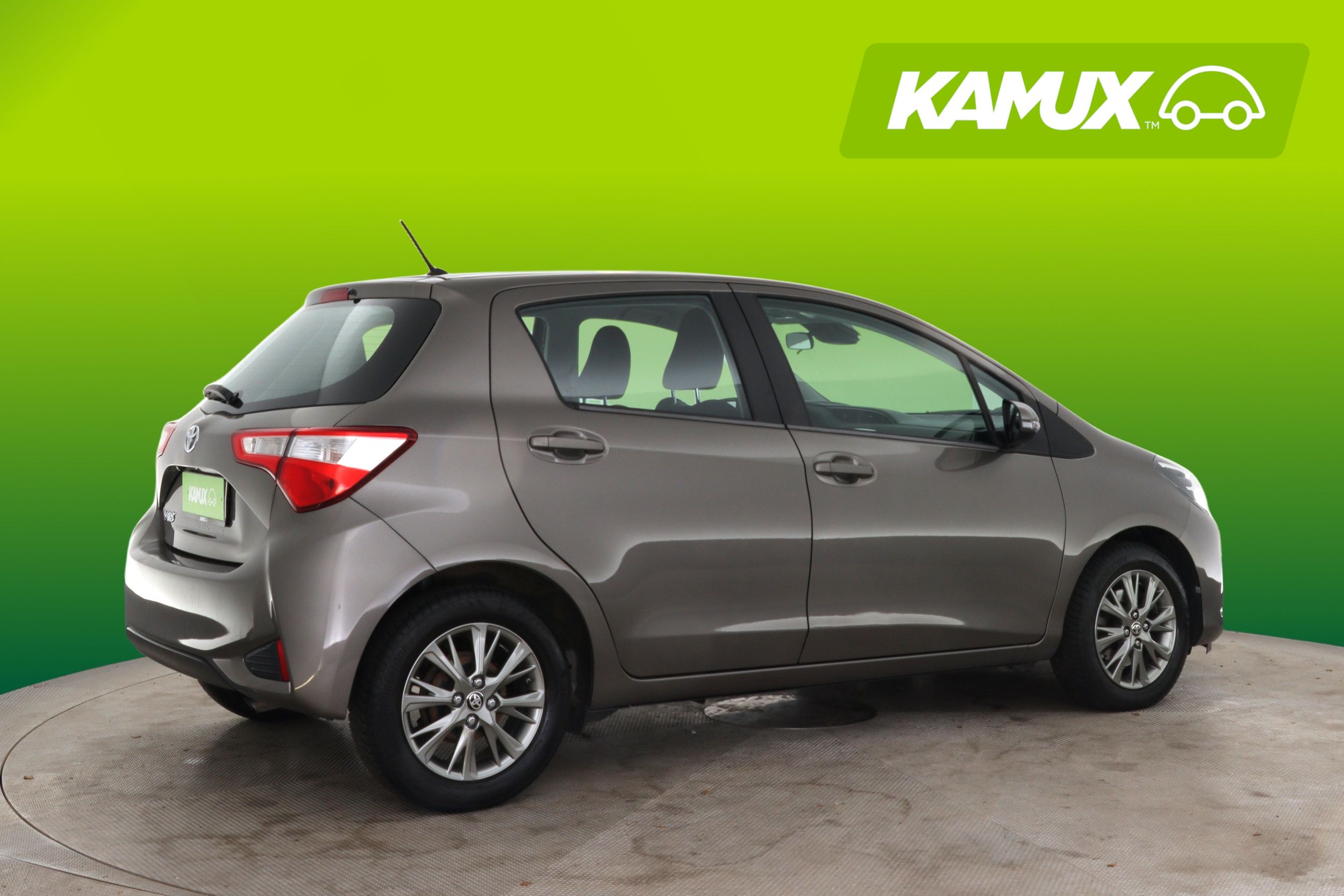 Toyota Yaris 2017, bild 2/33