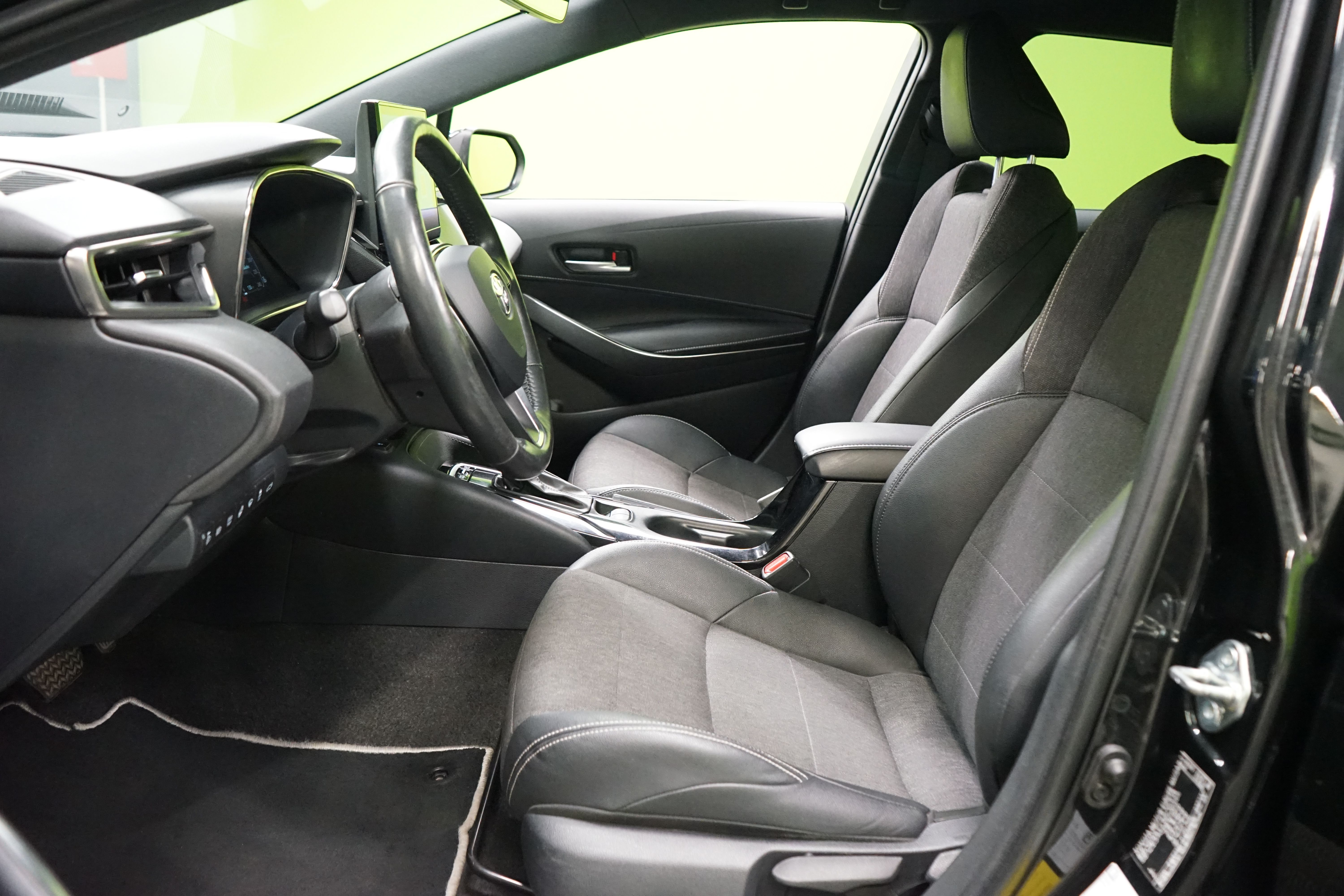 Toyota Corolla 2023, photo 6/22