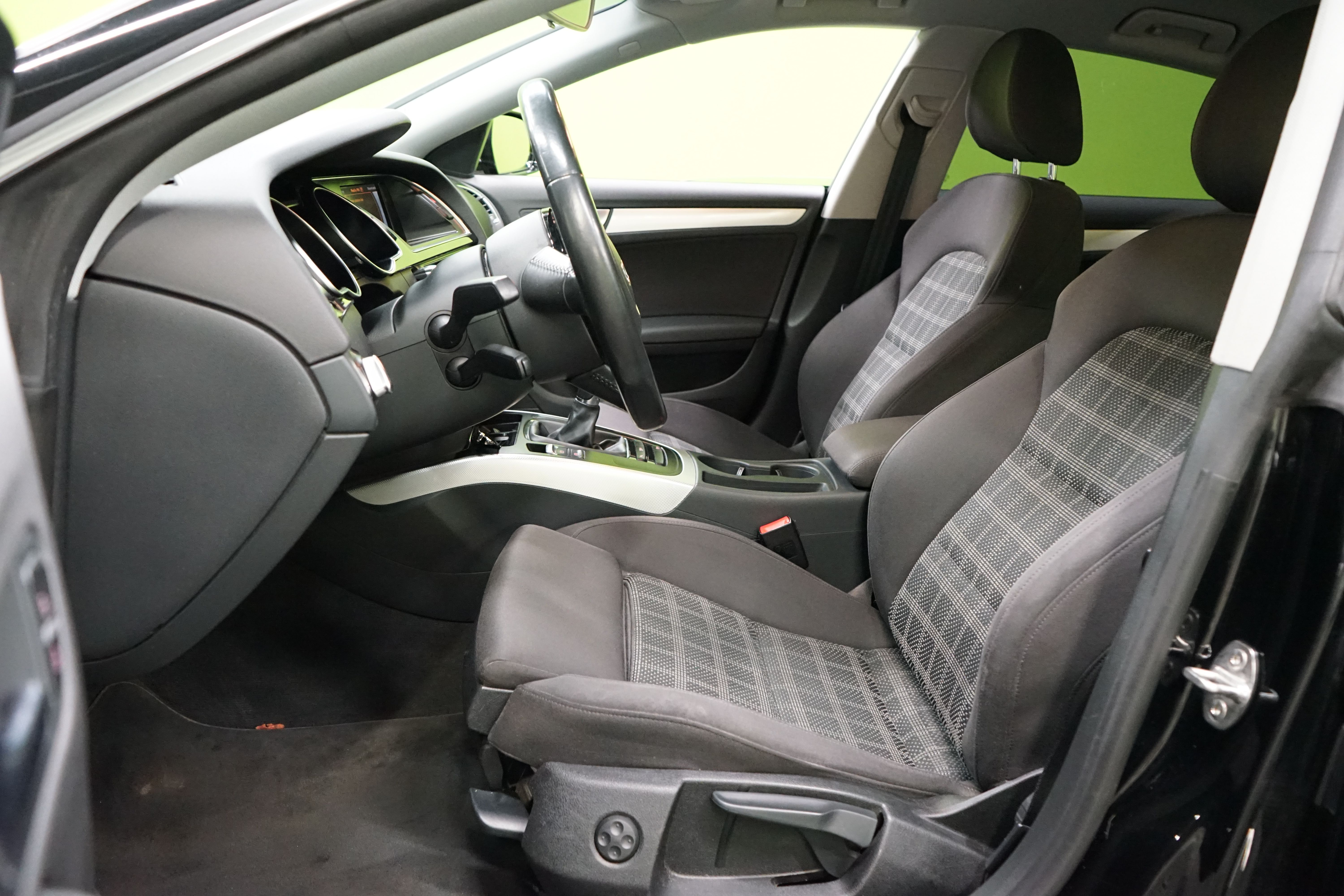 Audi A5 Sportback 2,0 TDI 140kw S-Line 2015, photo 6/19