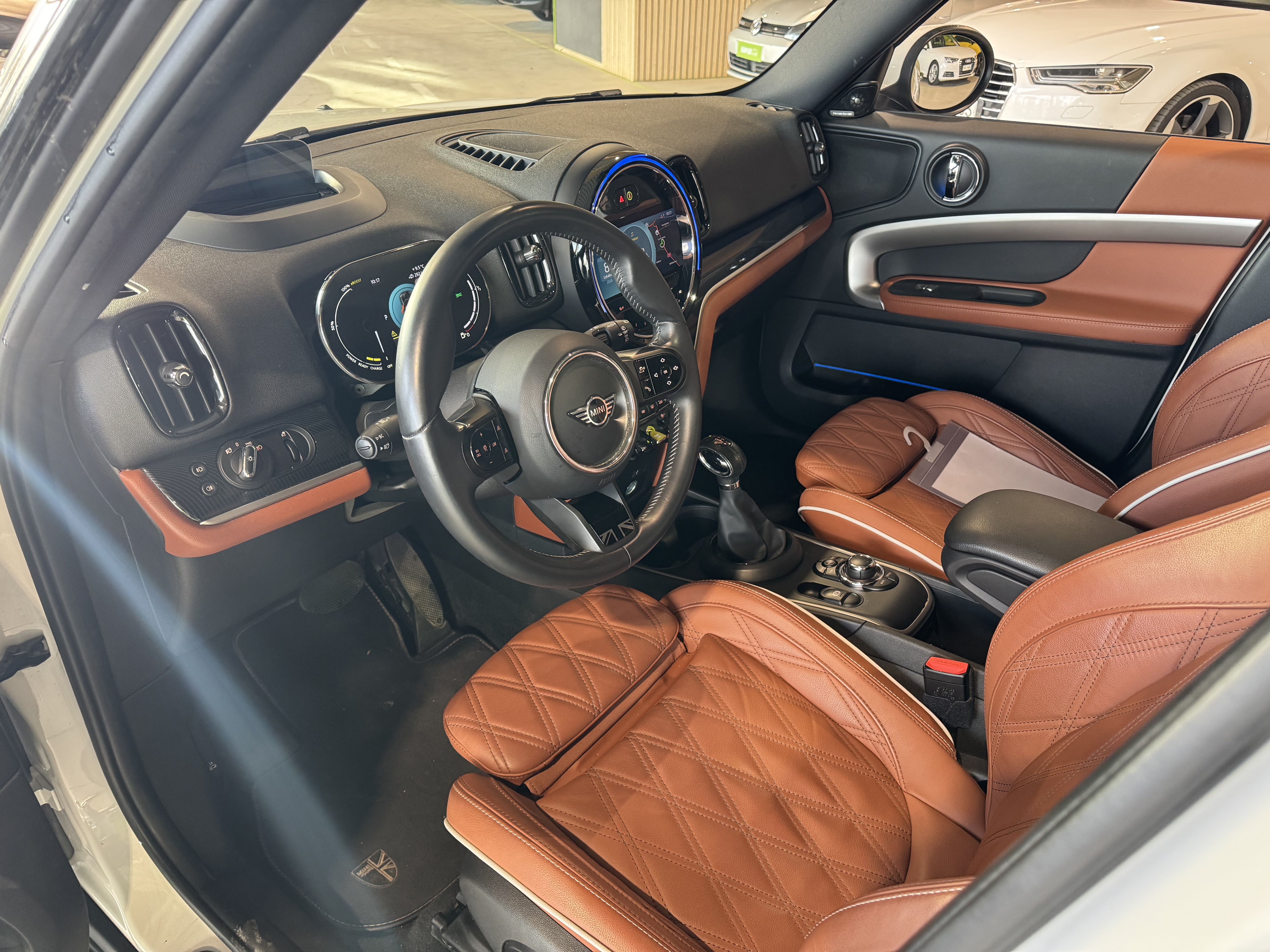 MINI Countryman Cooper SE ALL4 Maximise 2023, photo 3/8
