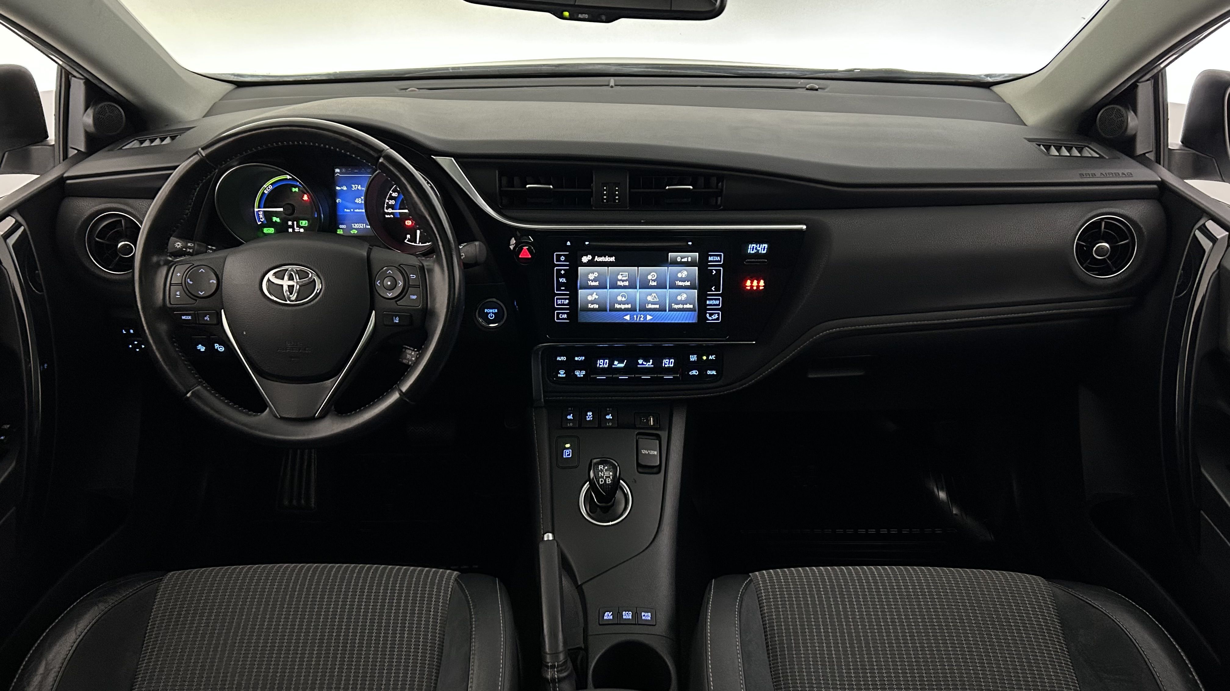 Toyota Auris 1,8 Hybrid Premium 2017, kuva 7/26