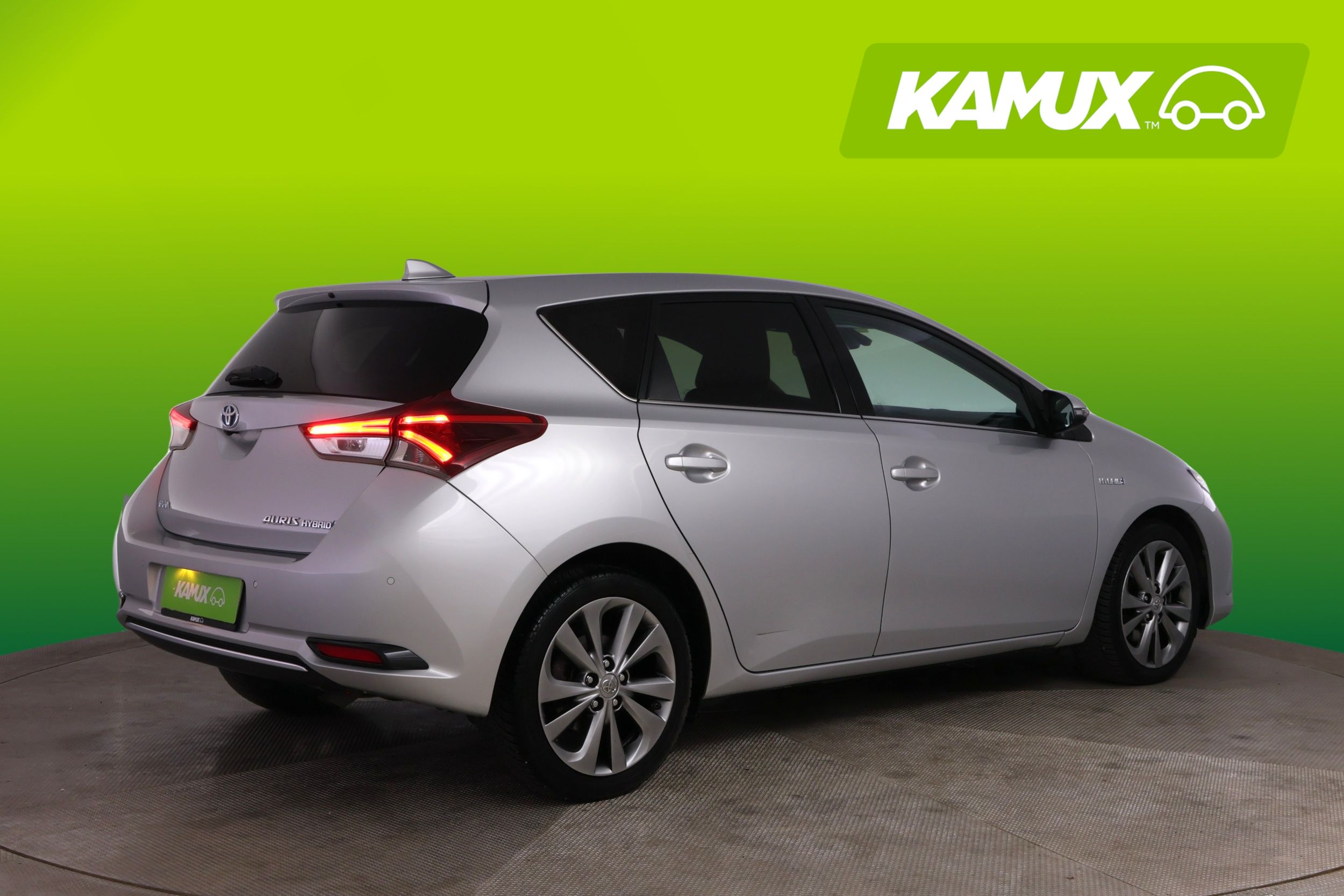 Toyota Auris 1,8 Hybrid Premium 2017, kuva 2/26