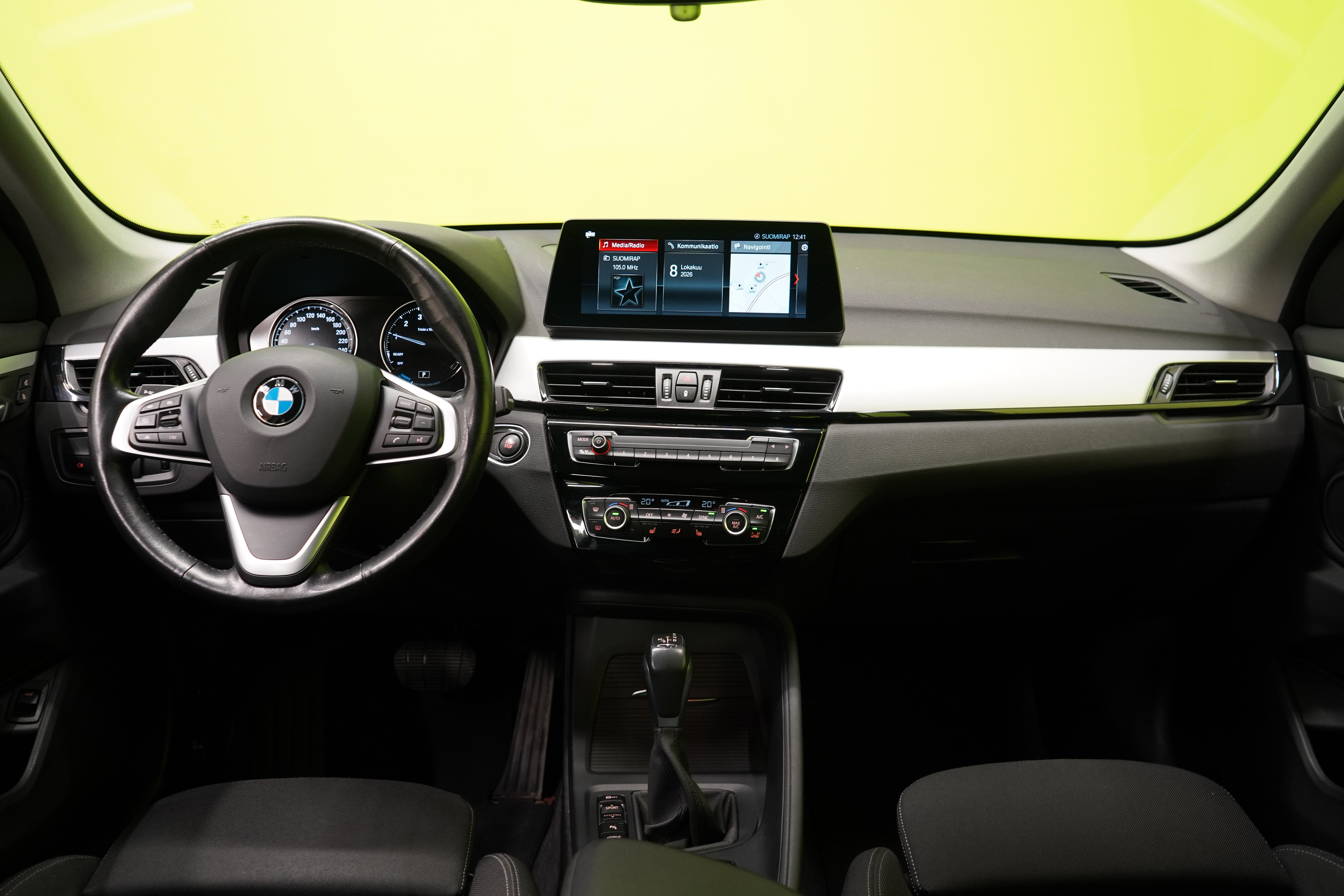 BMW X1 xDrive25e Advantage 2020, photo 7/31