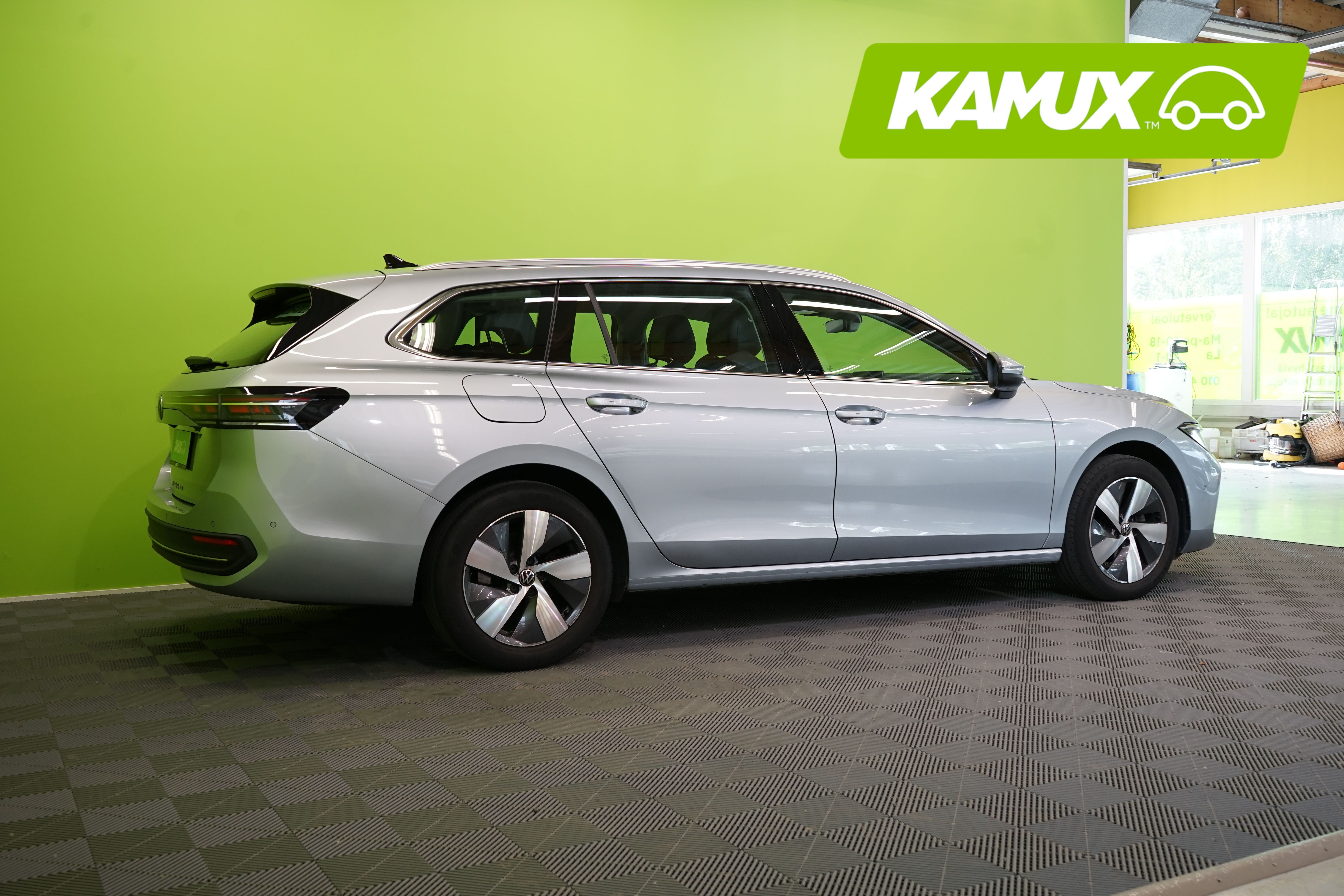 Volkswagen Passat 1.5 eTSI Business 2024, bild 3/24